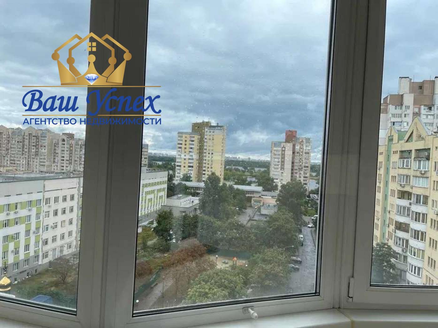 Продам 3 ком двух этажную квартиру на Оболони,  пр-т Героев Сталинграда, Оболонь, Киев