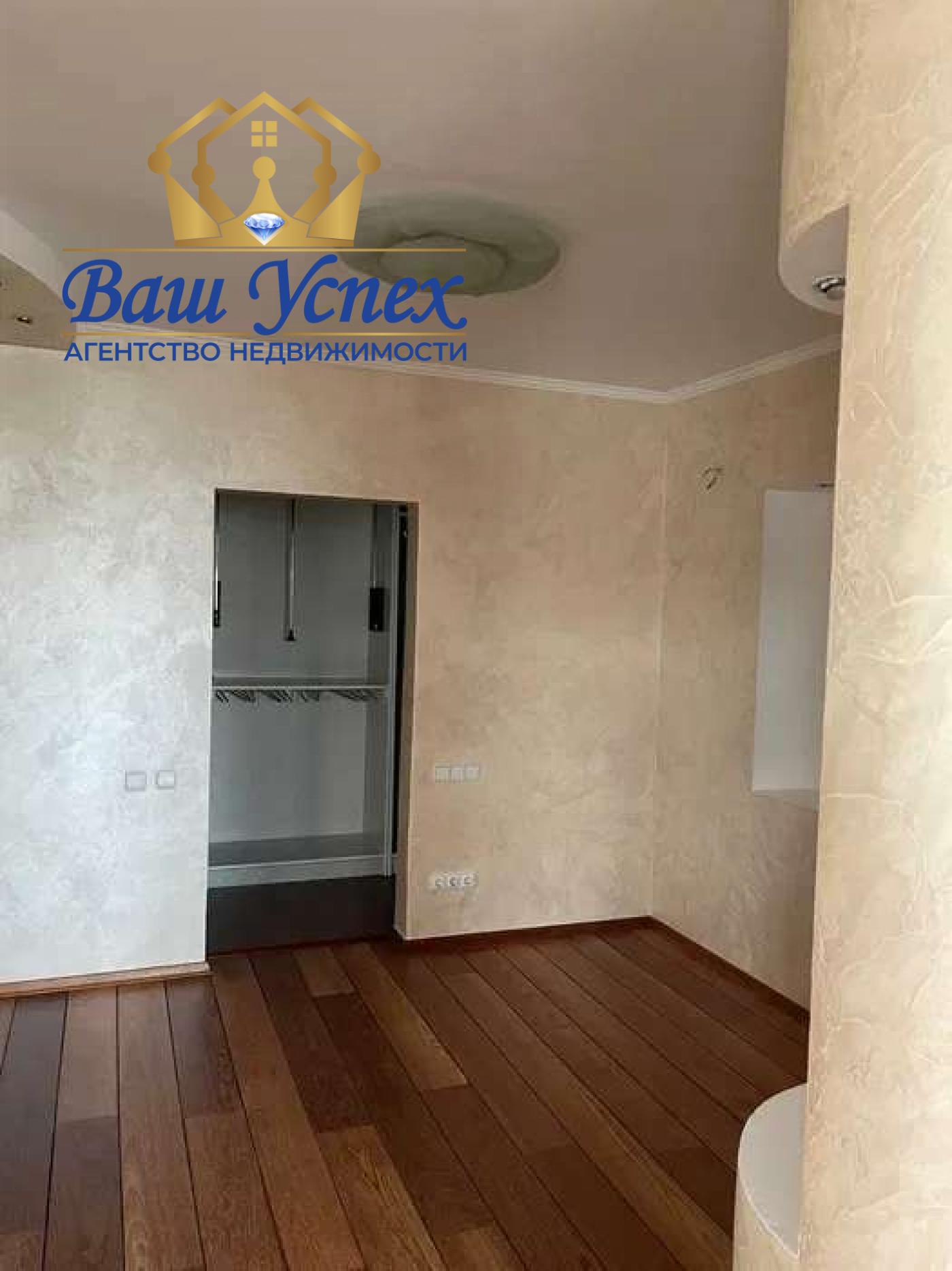 Продам 3 ком двух этажную квартиру на Оболони,  пр-т Героев Сталинграда, Оболонь, Киев