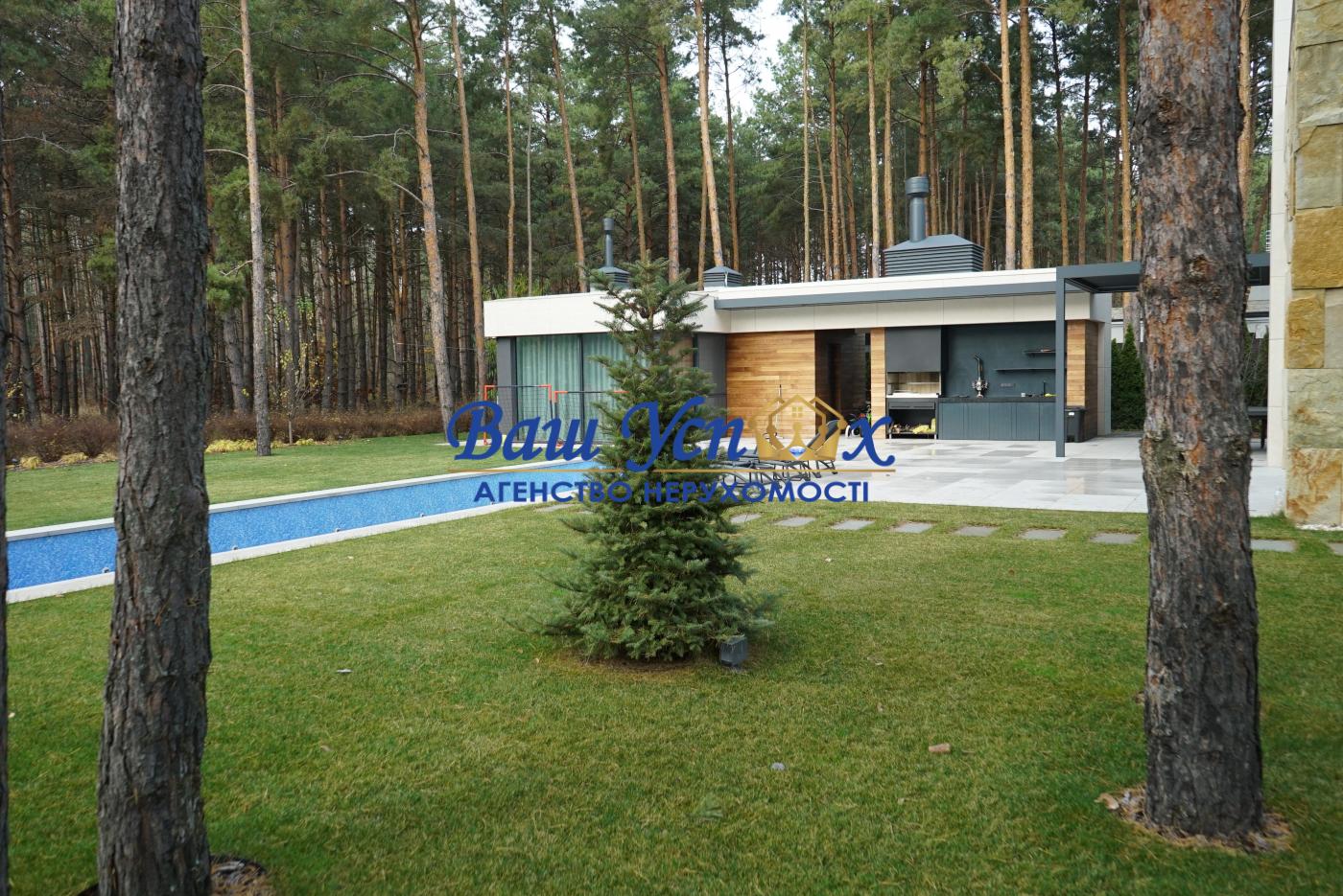 Продаж будинку з ремонтом  у лісі в КГ Riviera Village