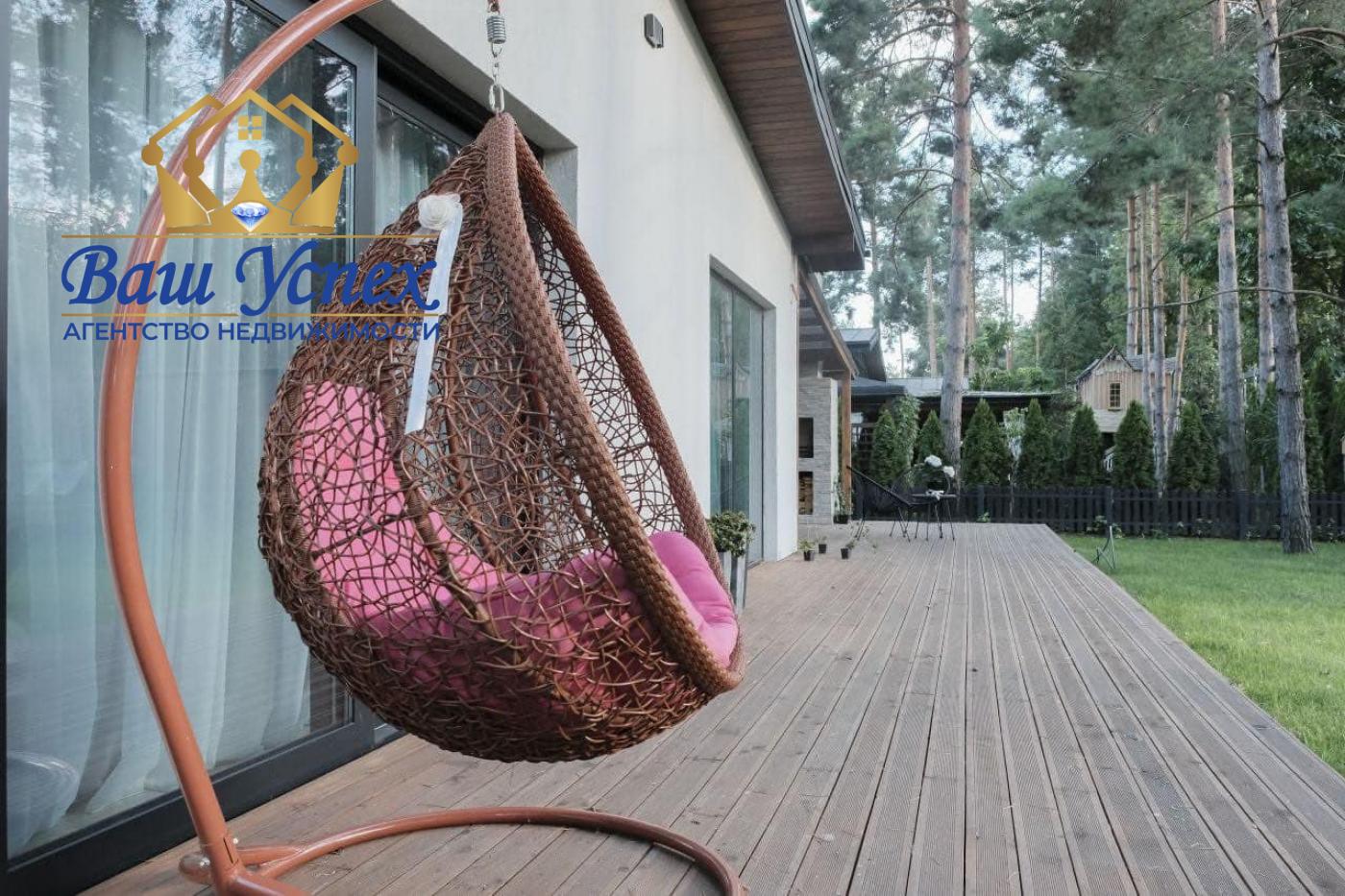 Оренда сучасного будинку в містечку в лісі. КГ RIVIERA VILLAGE