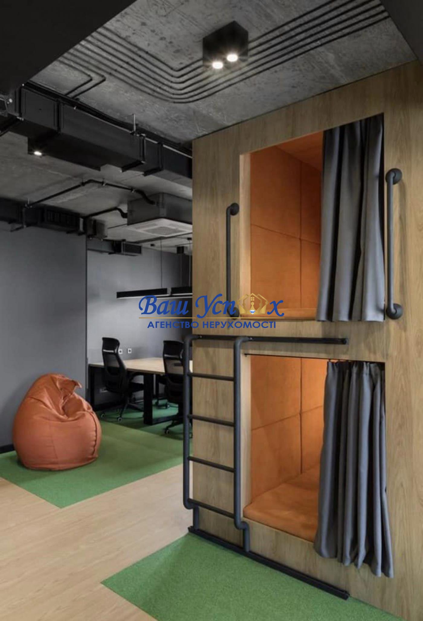 Оренда офісу в центрі з терасою . ЖК New York Concept House