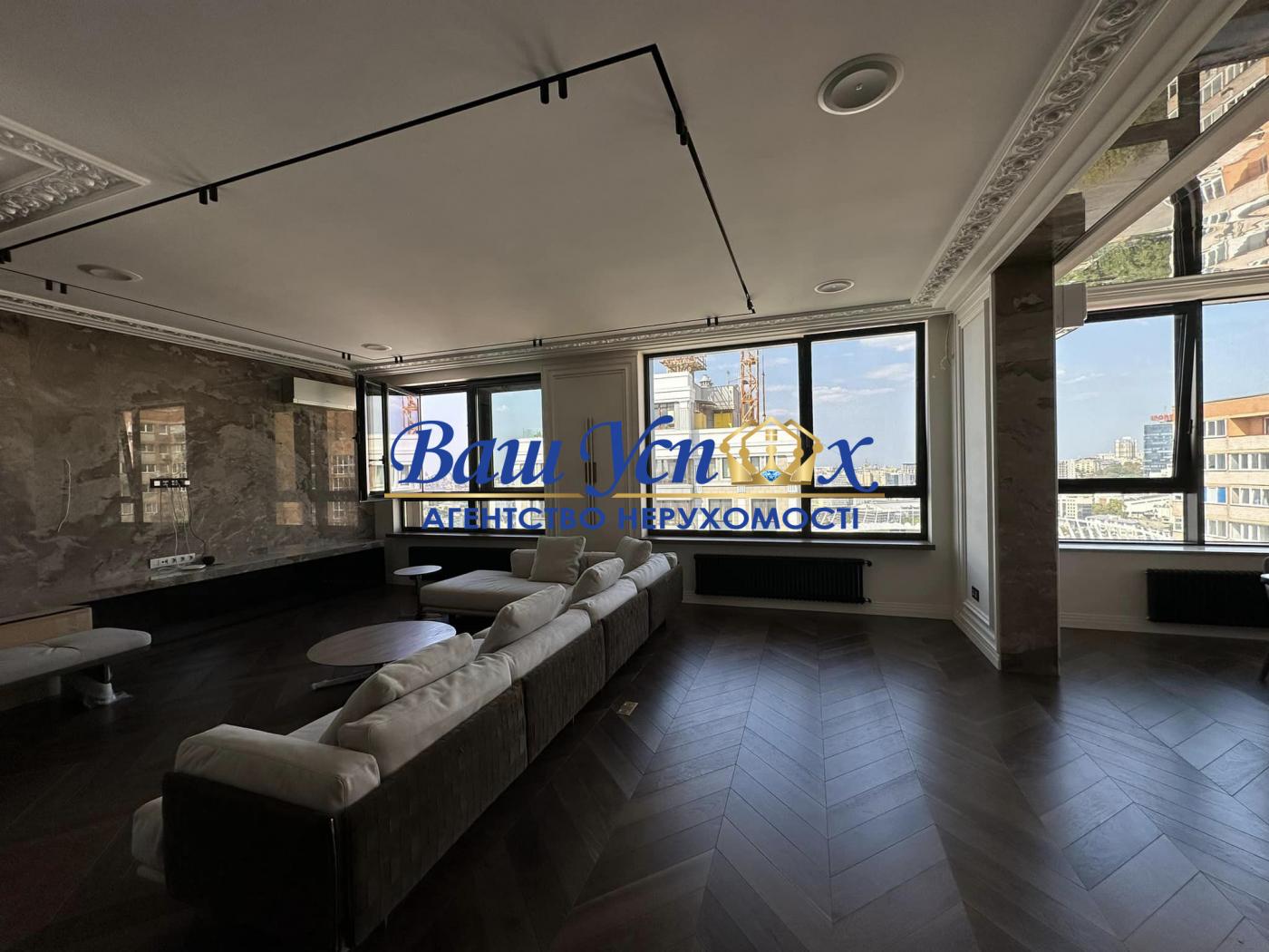 Продаж 4 ком с новым ремонтом  в  ЖК Tetris Hall, центр Киева.