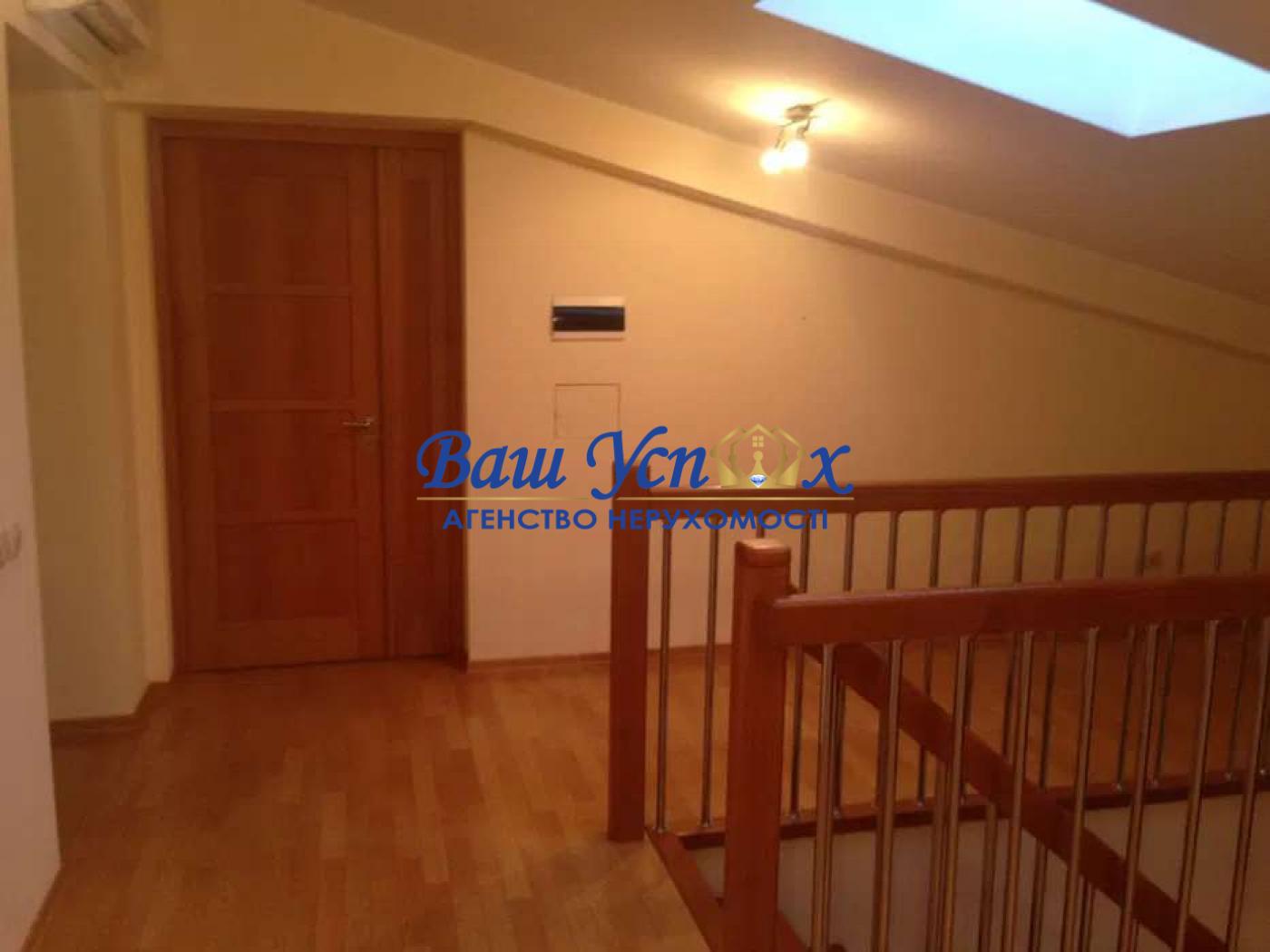 Продаж пентхауса в историческом центре Киева, ул Дарвина 3