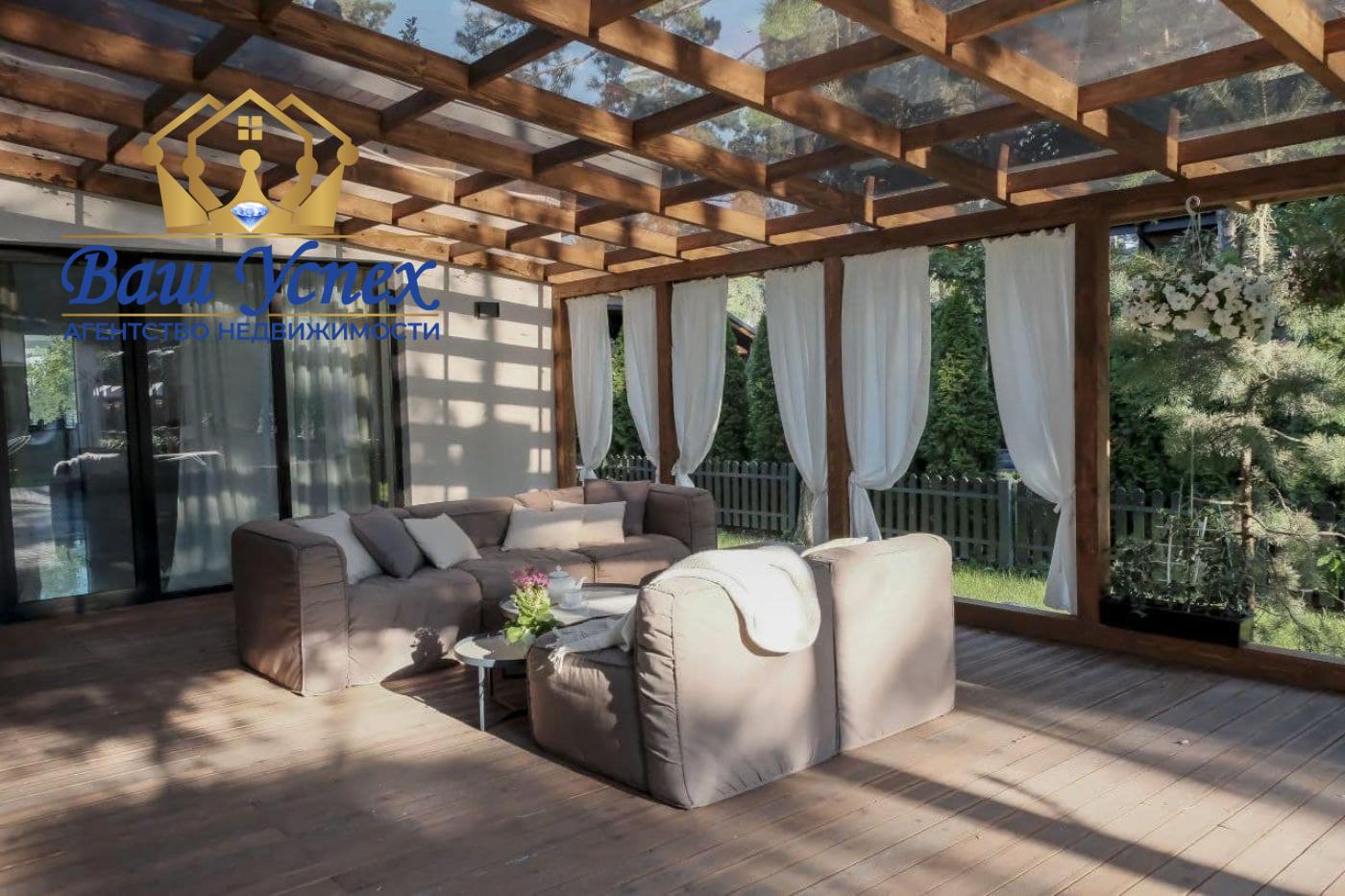 Оренда сучасного будинку в містечку в лісі. КГ RIVIERA VILLAGE