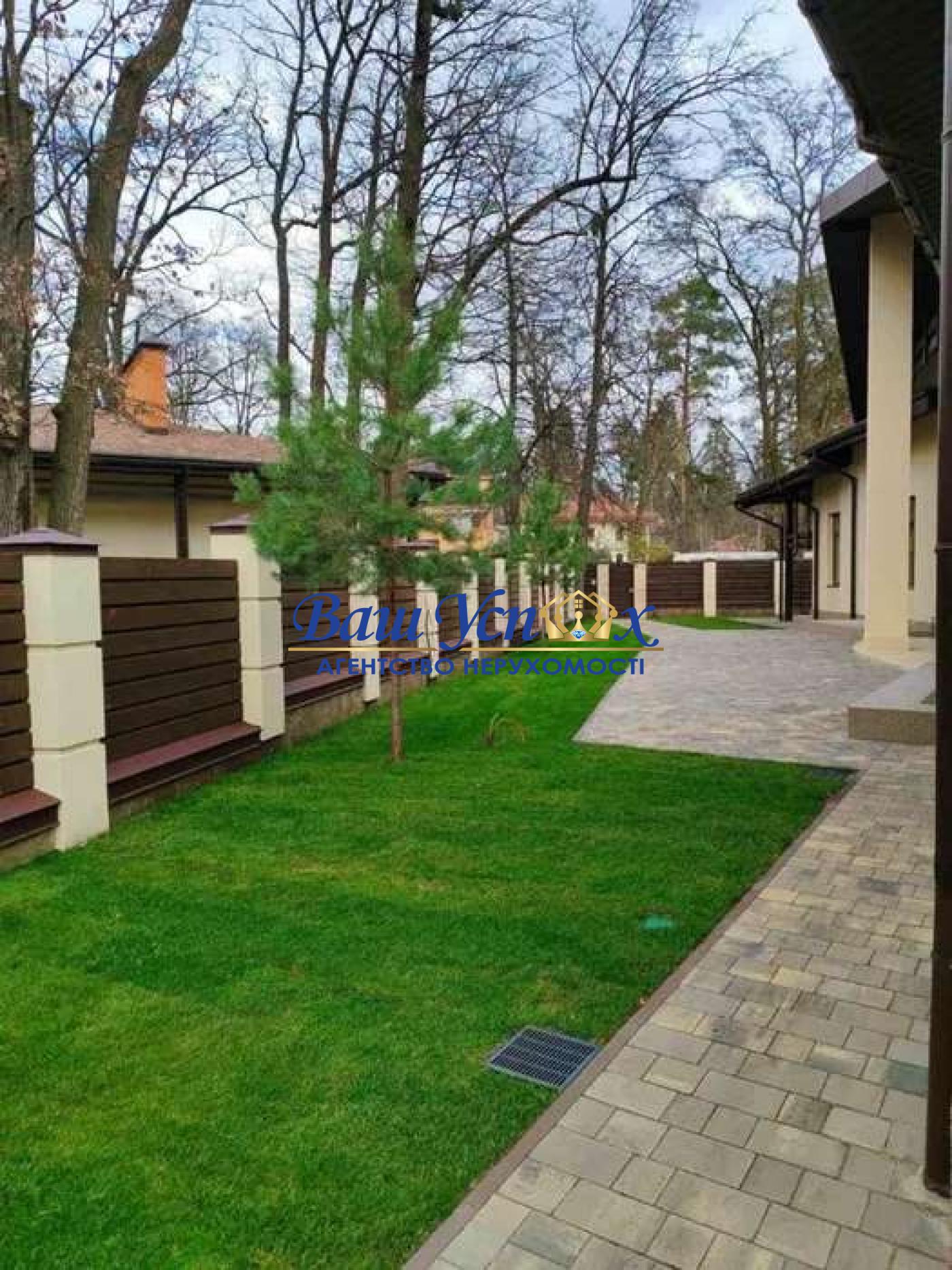 Продаж сучасного будинку в Пуща-Водиці.