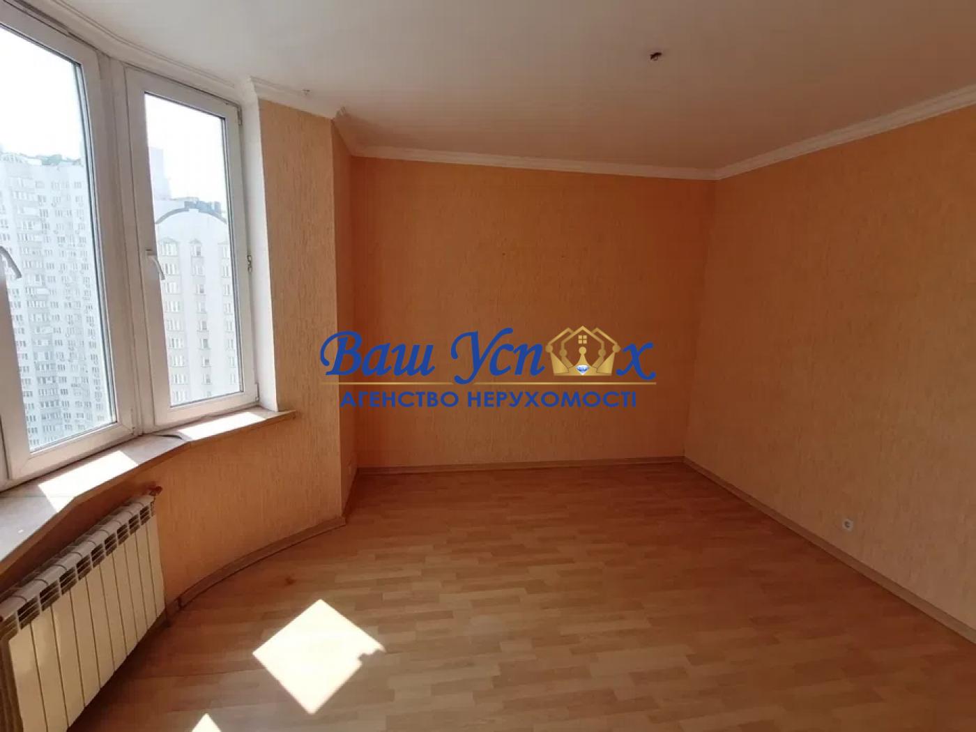 Продаж 3 кімнатної квартири, Дніпровська набережна, Рівер Мол