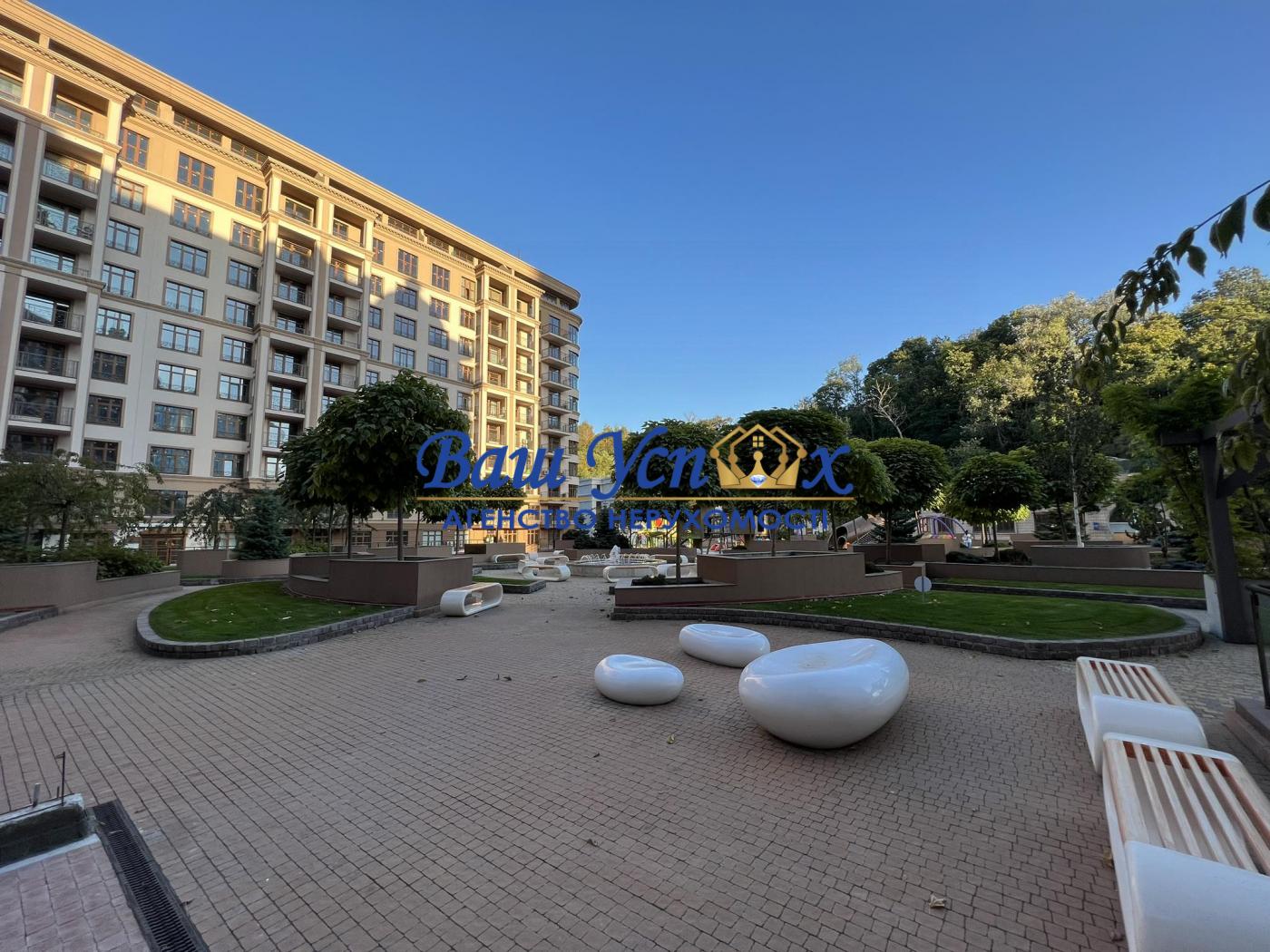 Продажа  квартиры в центре Киева ул Миколы Байчука 17 .Кadorr
