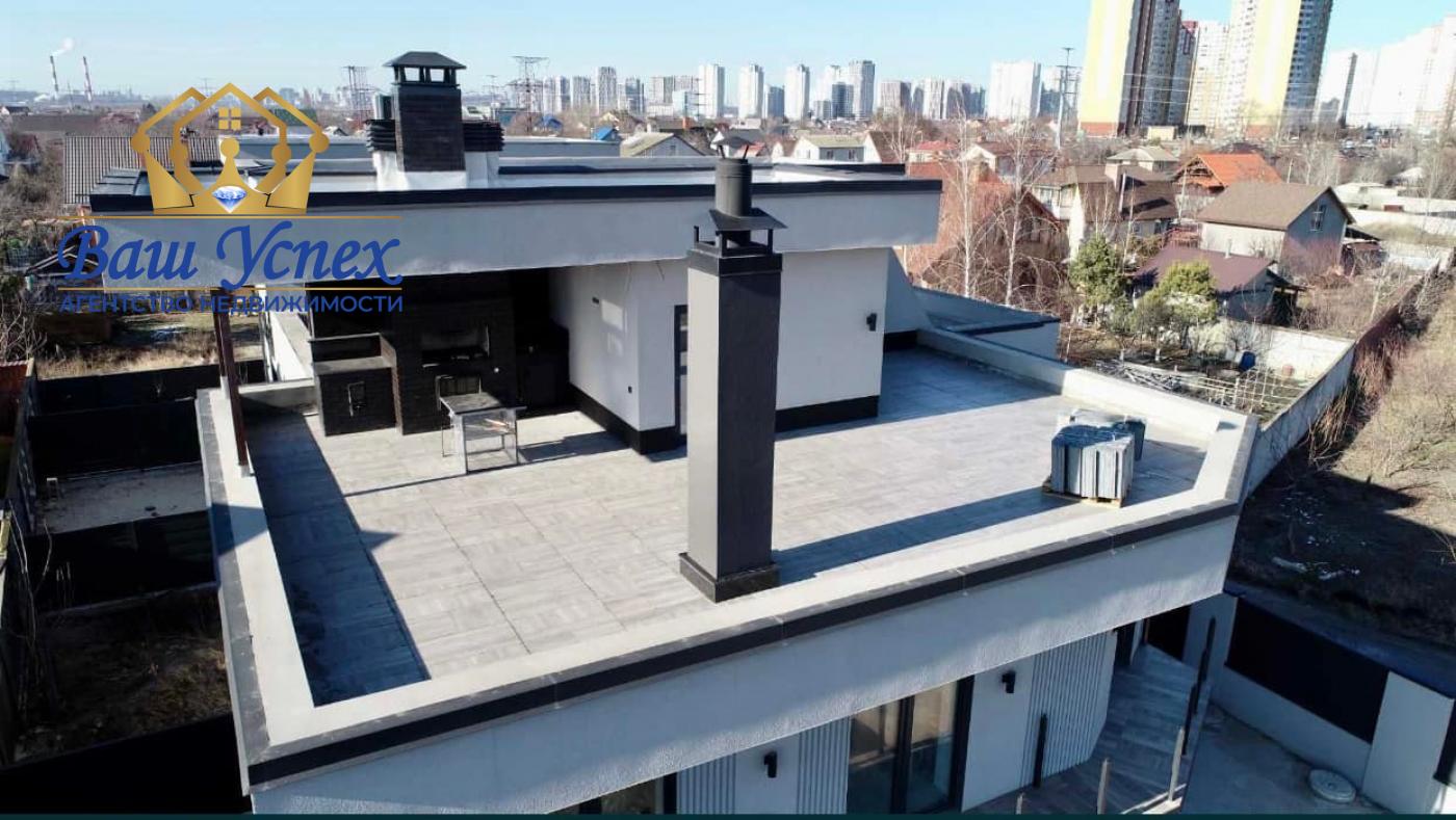 Продажа современного таунхауса метро Осокорки . Возле озера.