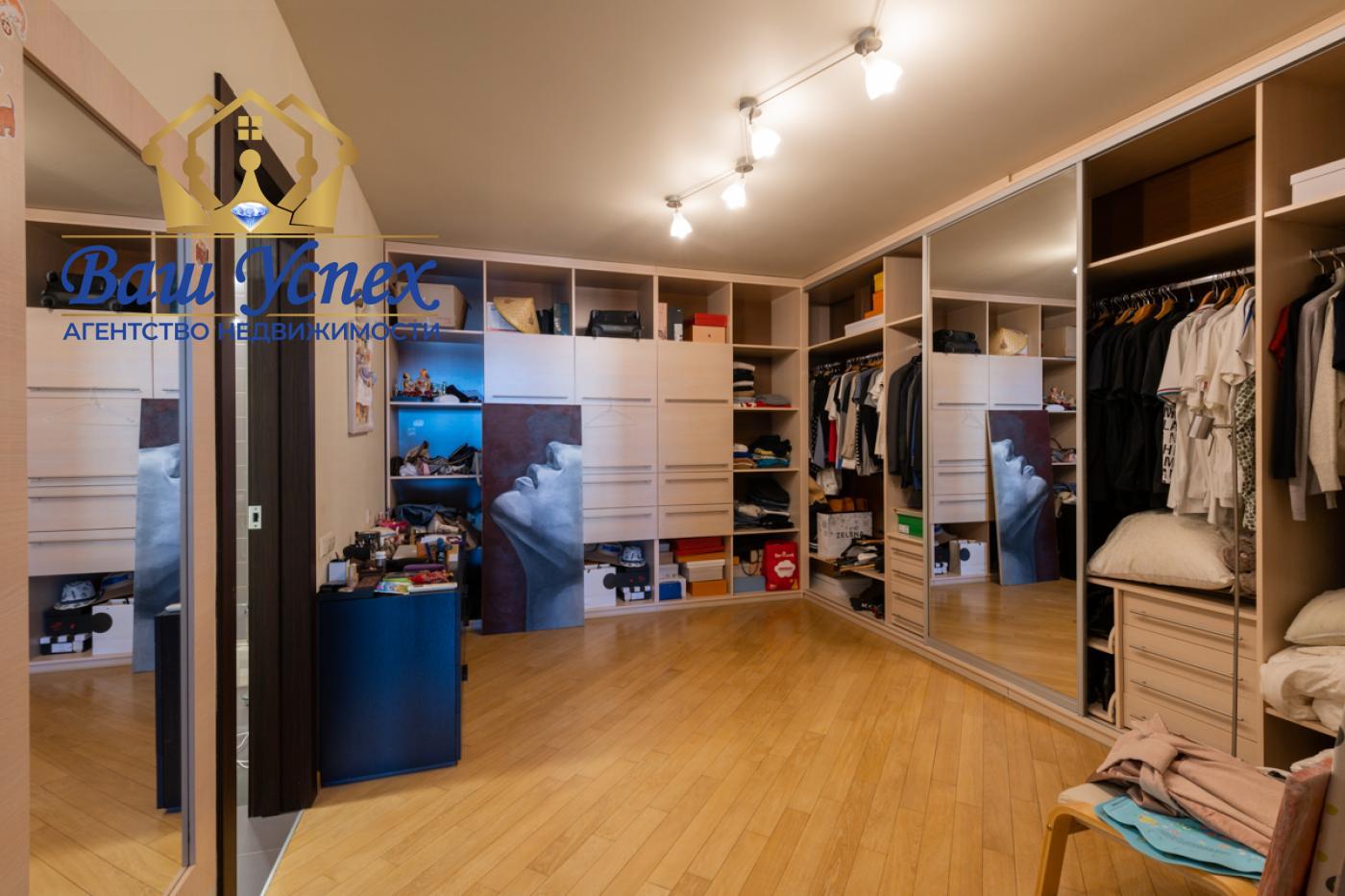 Продажа видовой  4 ком  ул. Мирного Панаса 28.  ЖК Корона. Печерск.