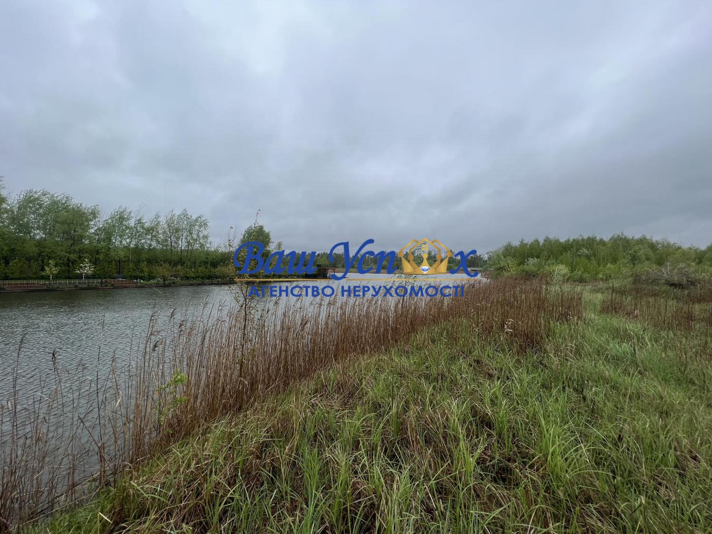Продажа  земли с выходом на реку .село Лесники. Ясный Хутор