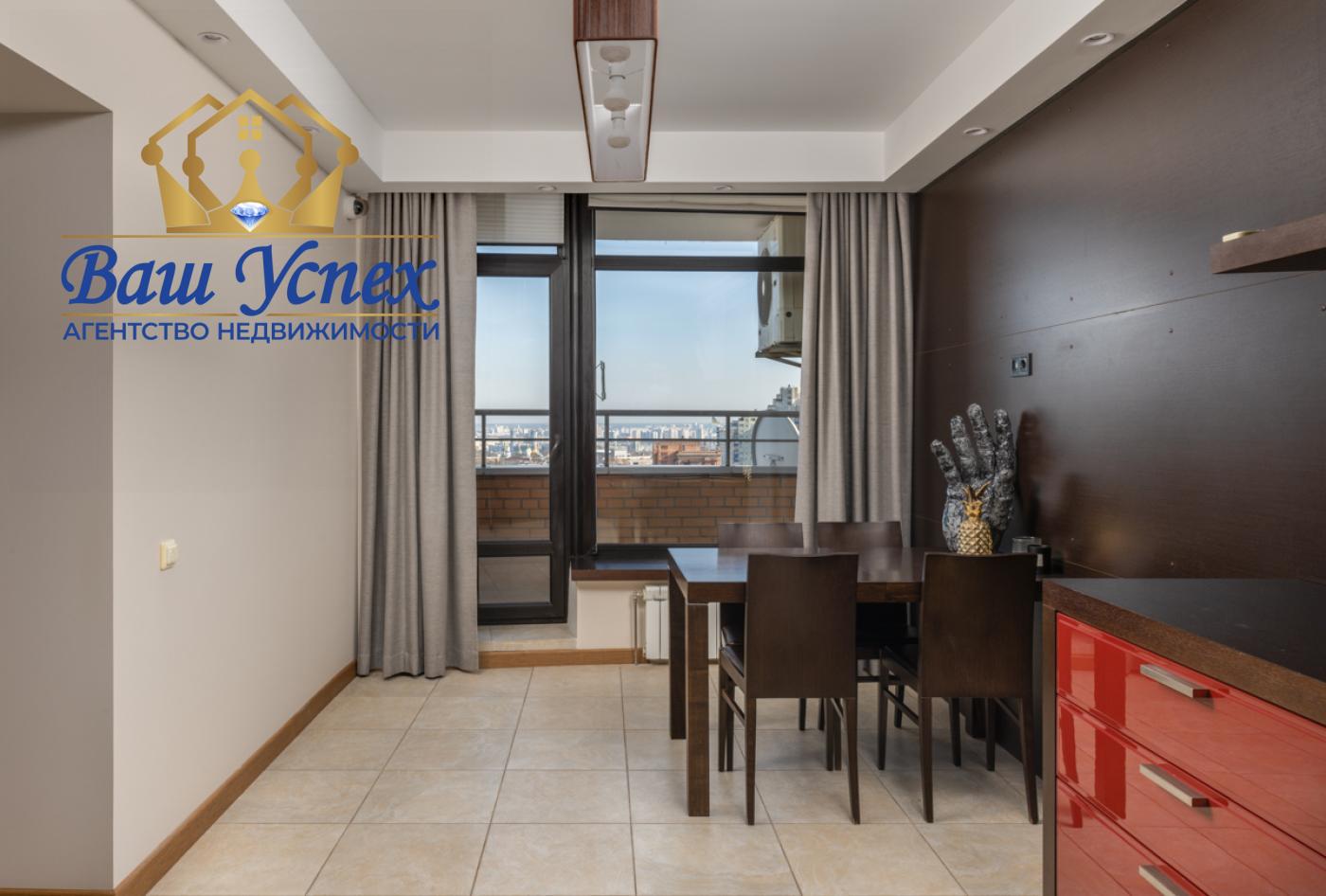 Продажа видовой  4 ком  ул. Мирного Панаса 28.  ЖК Корона. Печерск.
