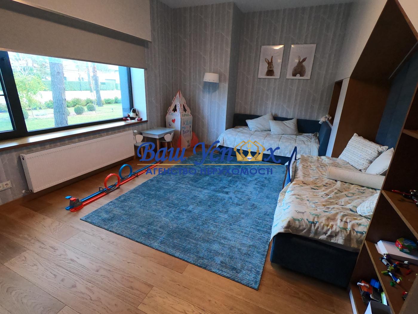 Продаж будинку з ремонтом  у лісі в КГ Riviera Village