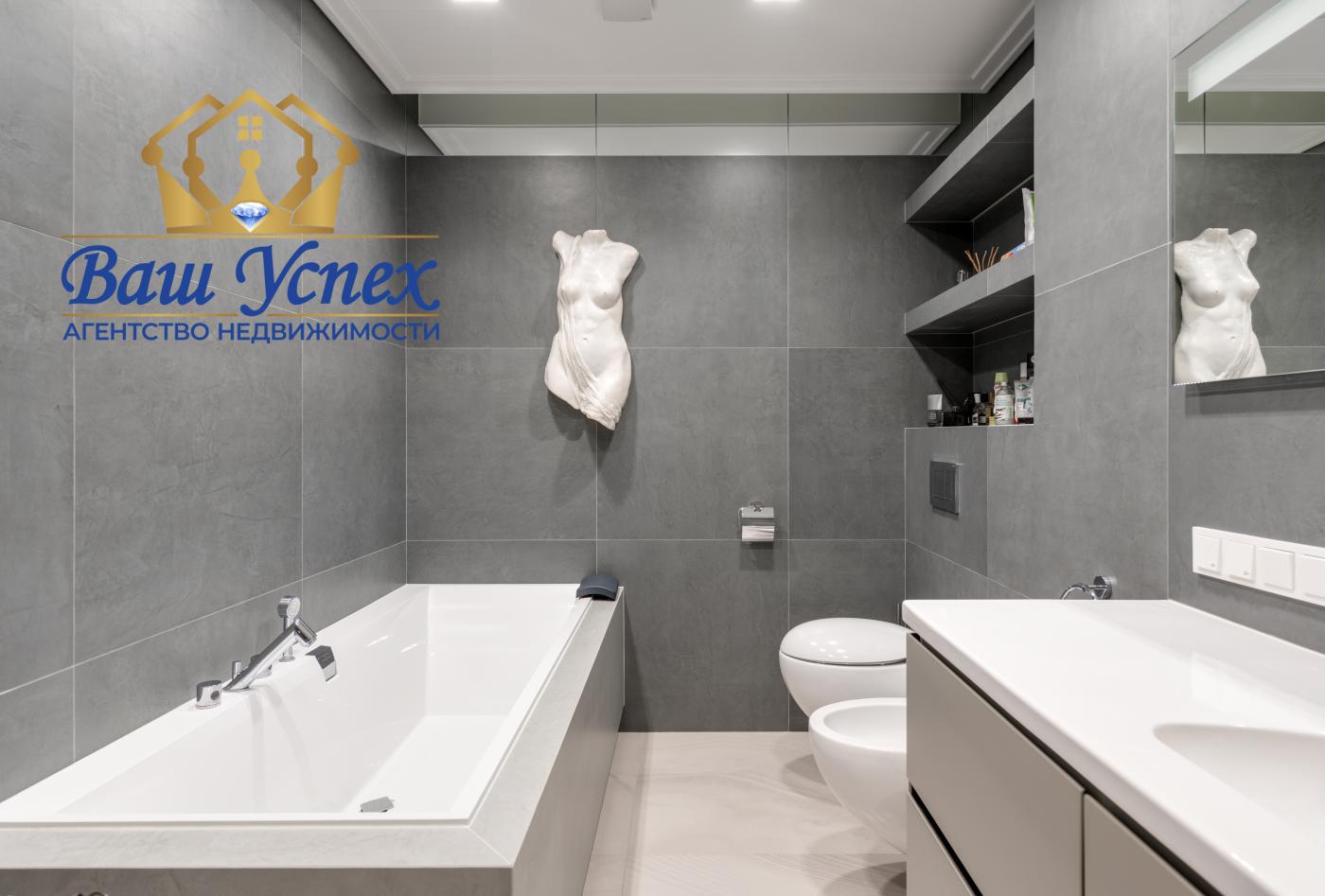 Продажа  4 ком квартире.  ул Саксаганского 37.   ЖК Royal Tower