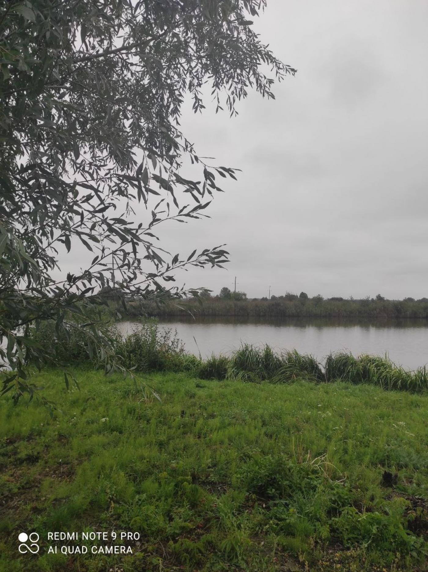 Продажа участка 13 сот с выходом на воду.село Процев .Искра.