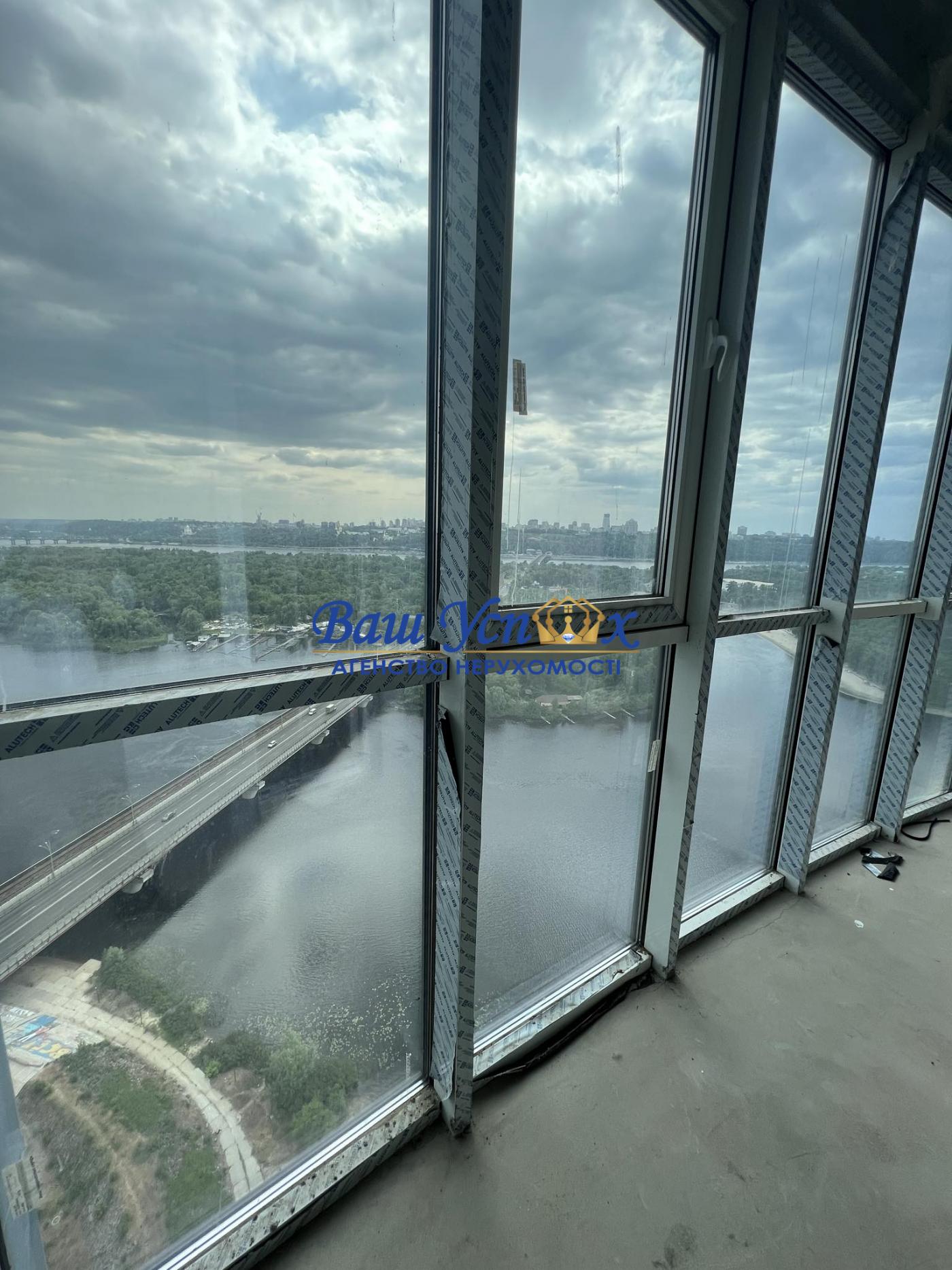 Продаж квартиры. ЖК Сонячна Рівєра. ст. метро . Левобережная