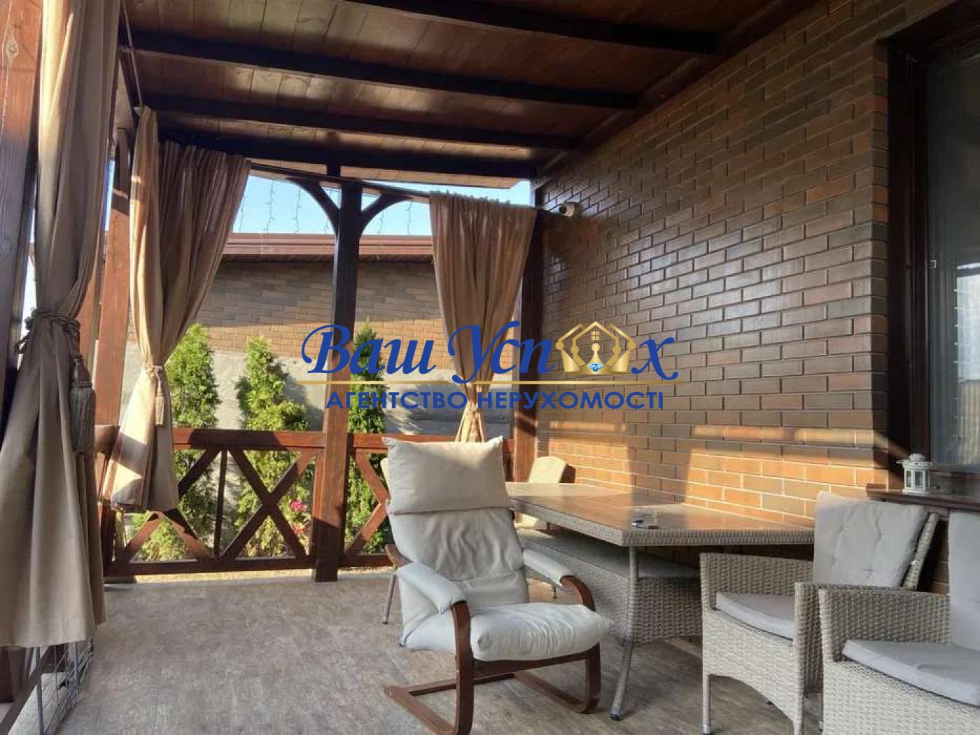Продажа нового дом с ремонтом, Гнедин, Old School Villa