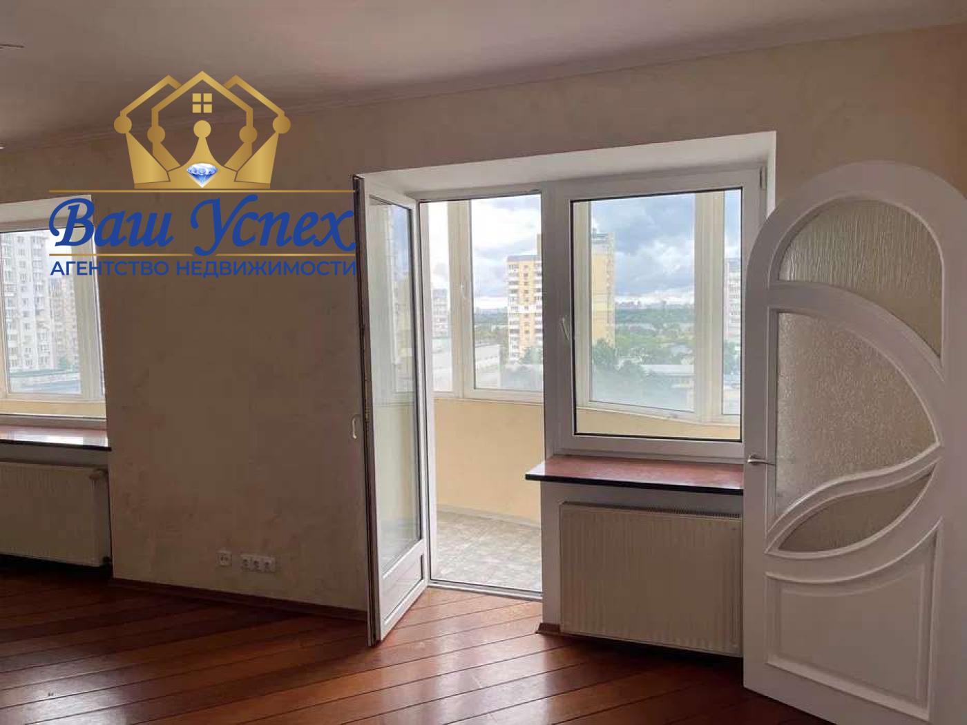 Продам 3 ком двух этажную квартиру на Оболони,  пр-т Героев Сталинграда, Оболонь, Киев