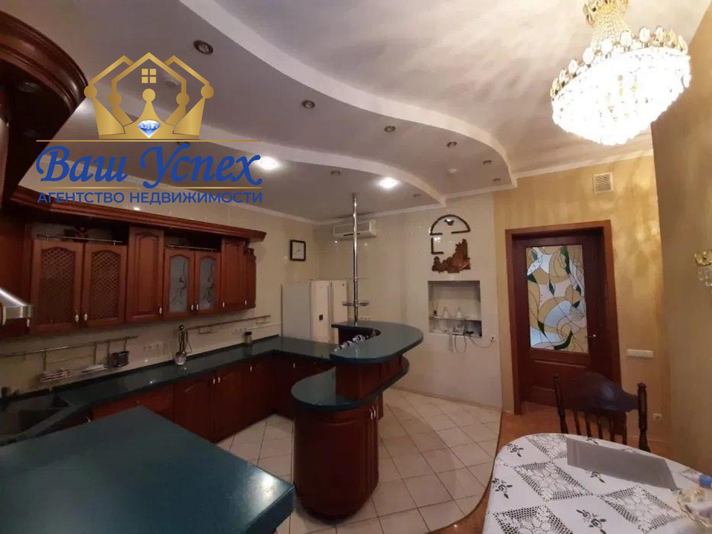 Продажа шикарный особняк 680 м2. Голосеевский р-н .ул. Теремковская