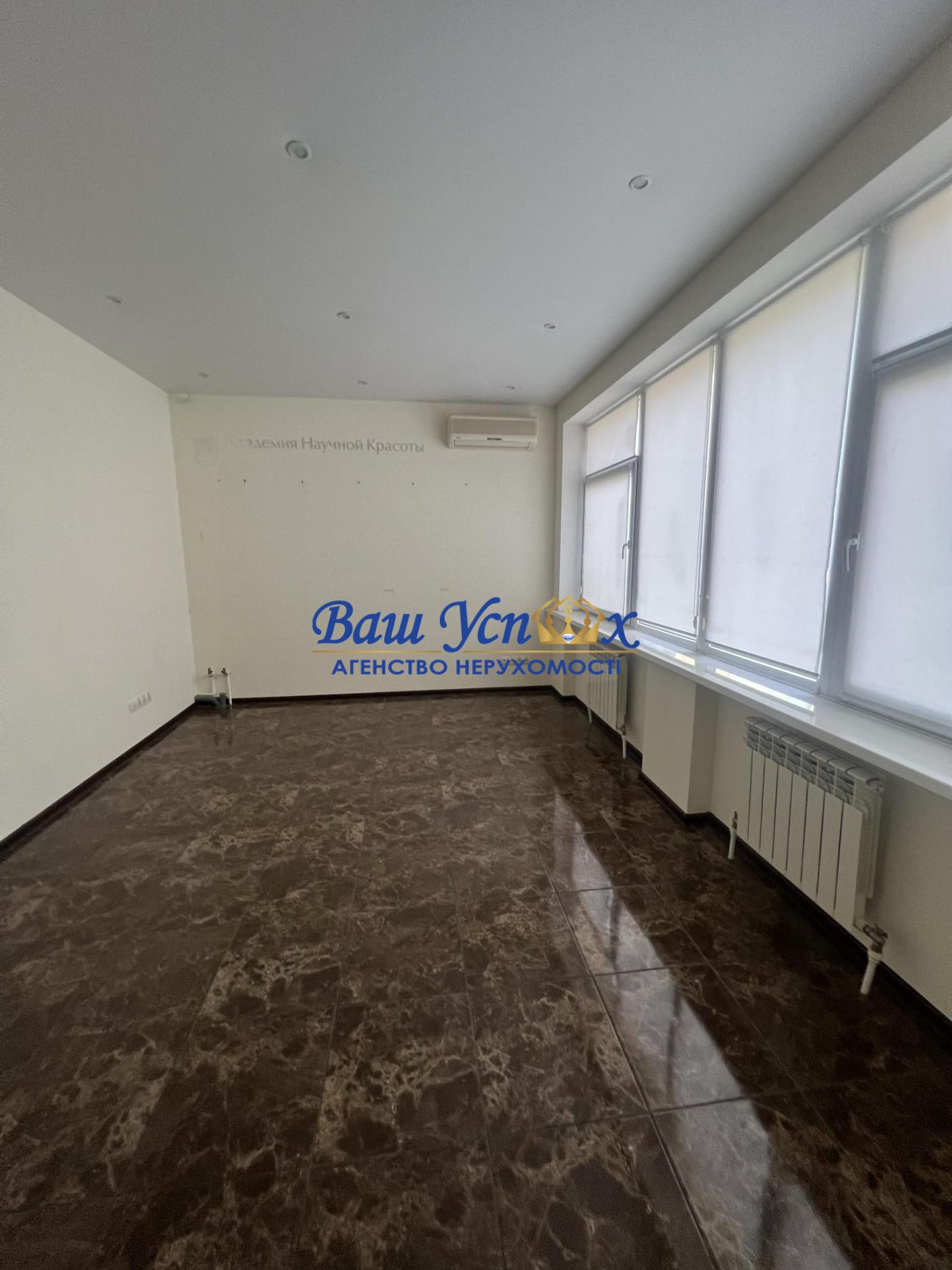 Оренда офису с ремонтом в БЦ   вул. Паньковская, 7.  Ценетр