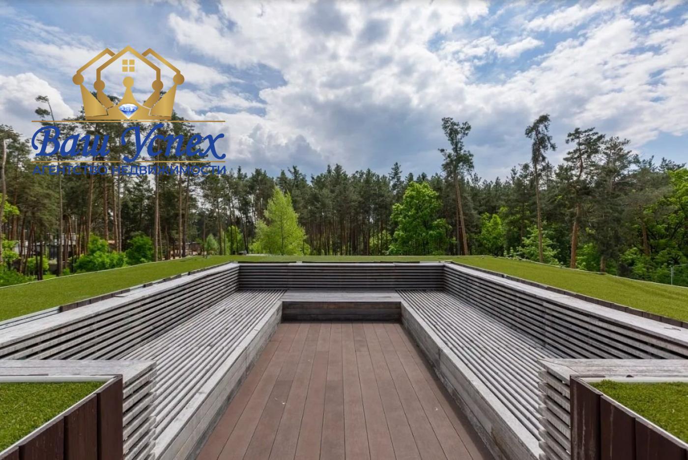 Продажа современного дома с бассейном . село Козин .
