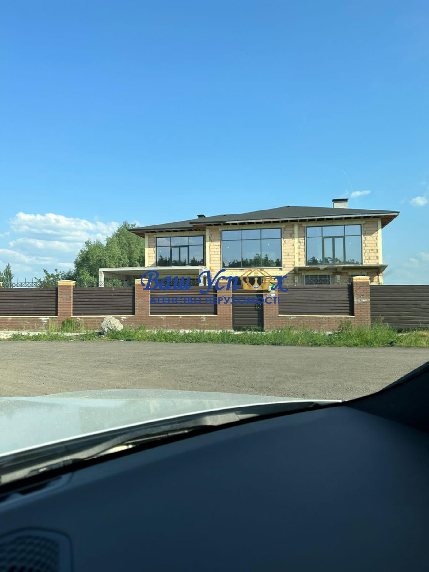 Продажа нома в городке с озерами село Лесники.  Ясный Хутор