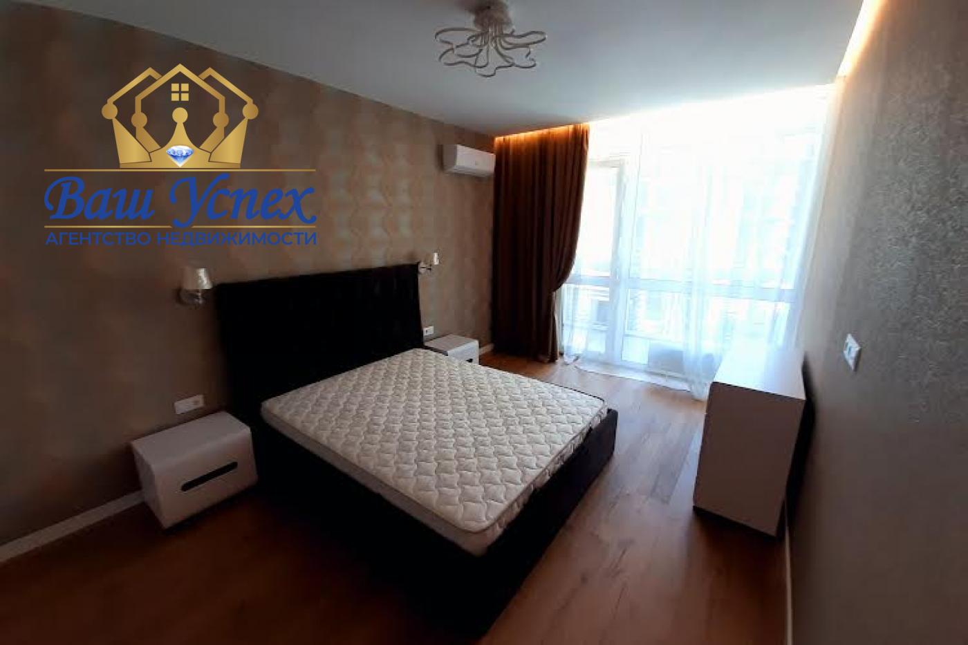 Продается 3 ком квартира по ул. Джона Маккейна. Метро Лыбедская