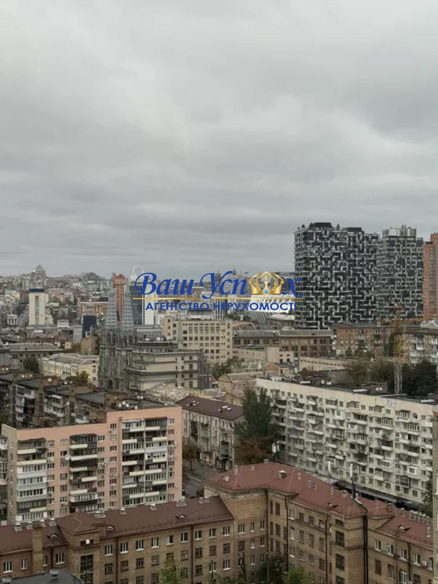 Продаж  1 ком с ремонтом ЖК Володимирський. Антоновича 109.