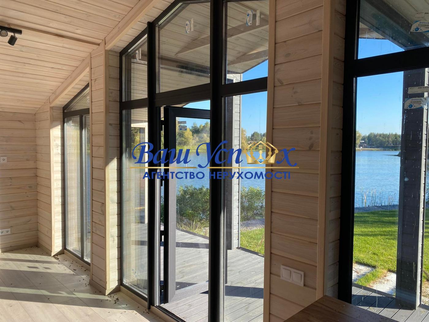 Оренда будинка з виходом на рiчку.село Лебедевка. КГ Riviera Village
