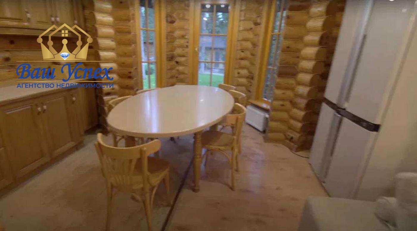 Аренда дома с бассейном в Плютах. Конча Заспа
