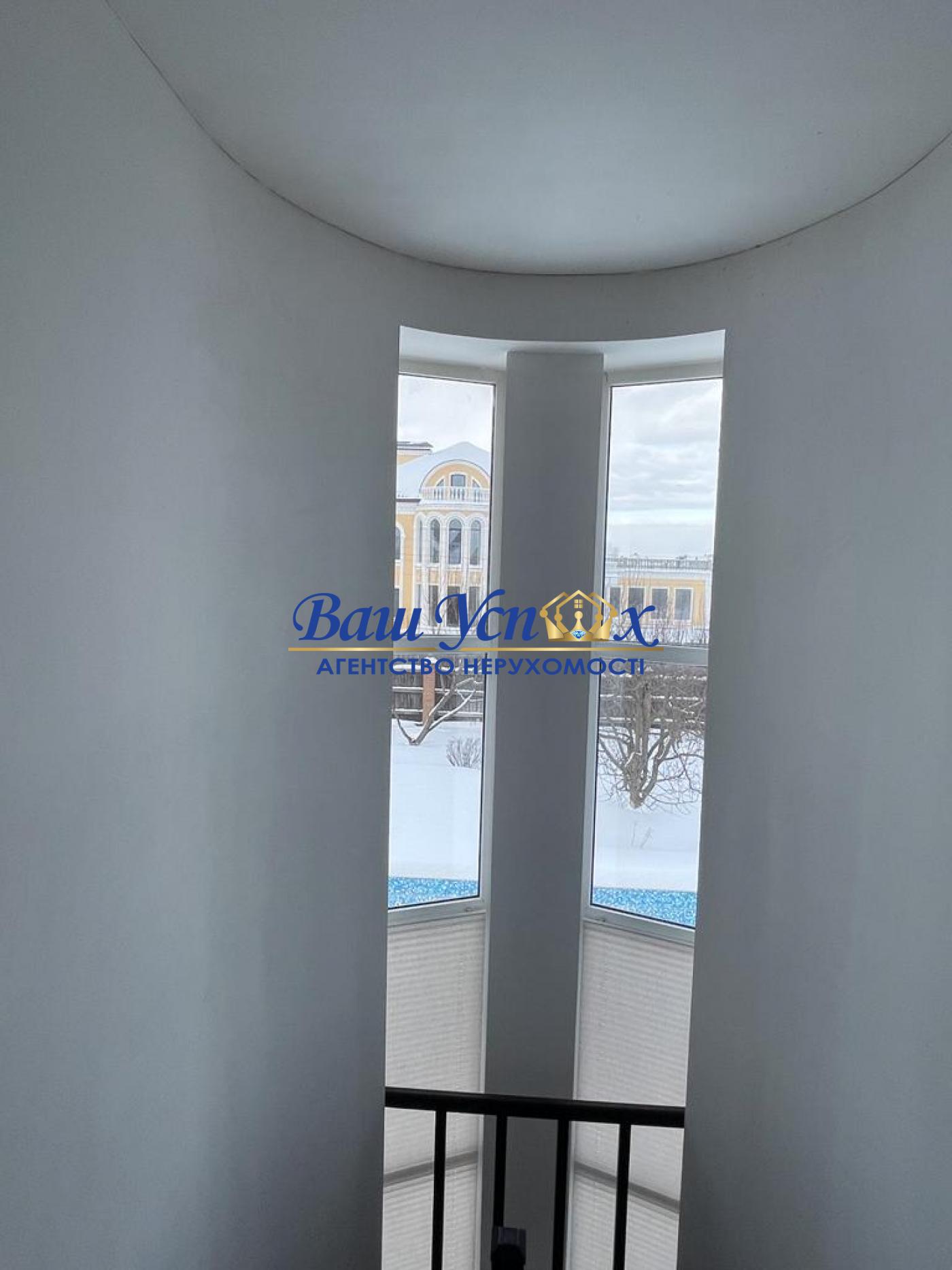 Продаж будинка з басейном и баней .село Гора. Бориспольский ра-н.