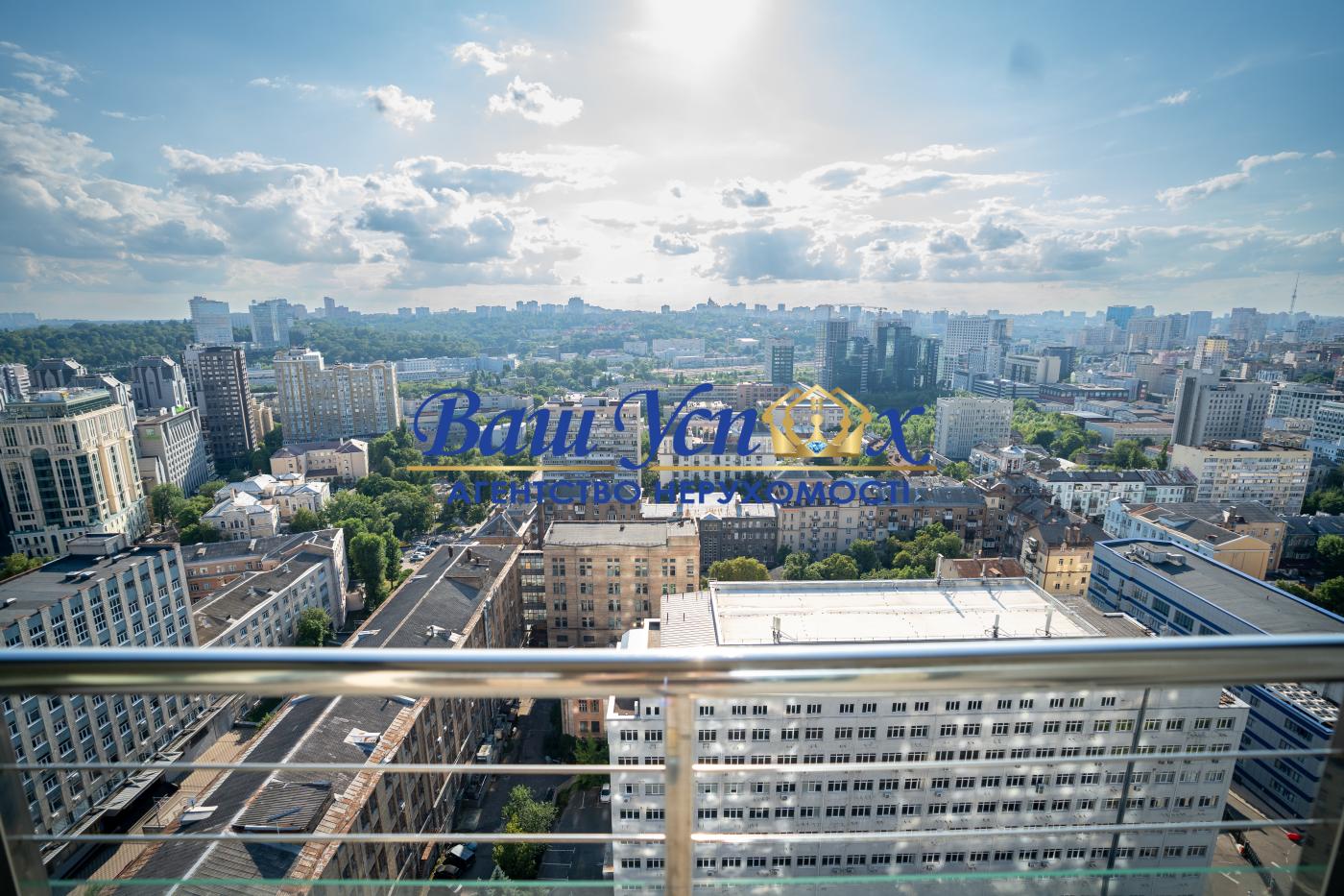 Продаж  4 кIм з ремонтом ЖК Tetris Hall  вул. Івана Федорова 2а