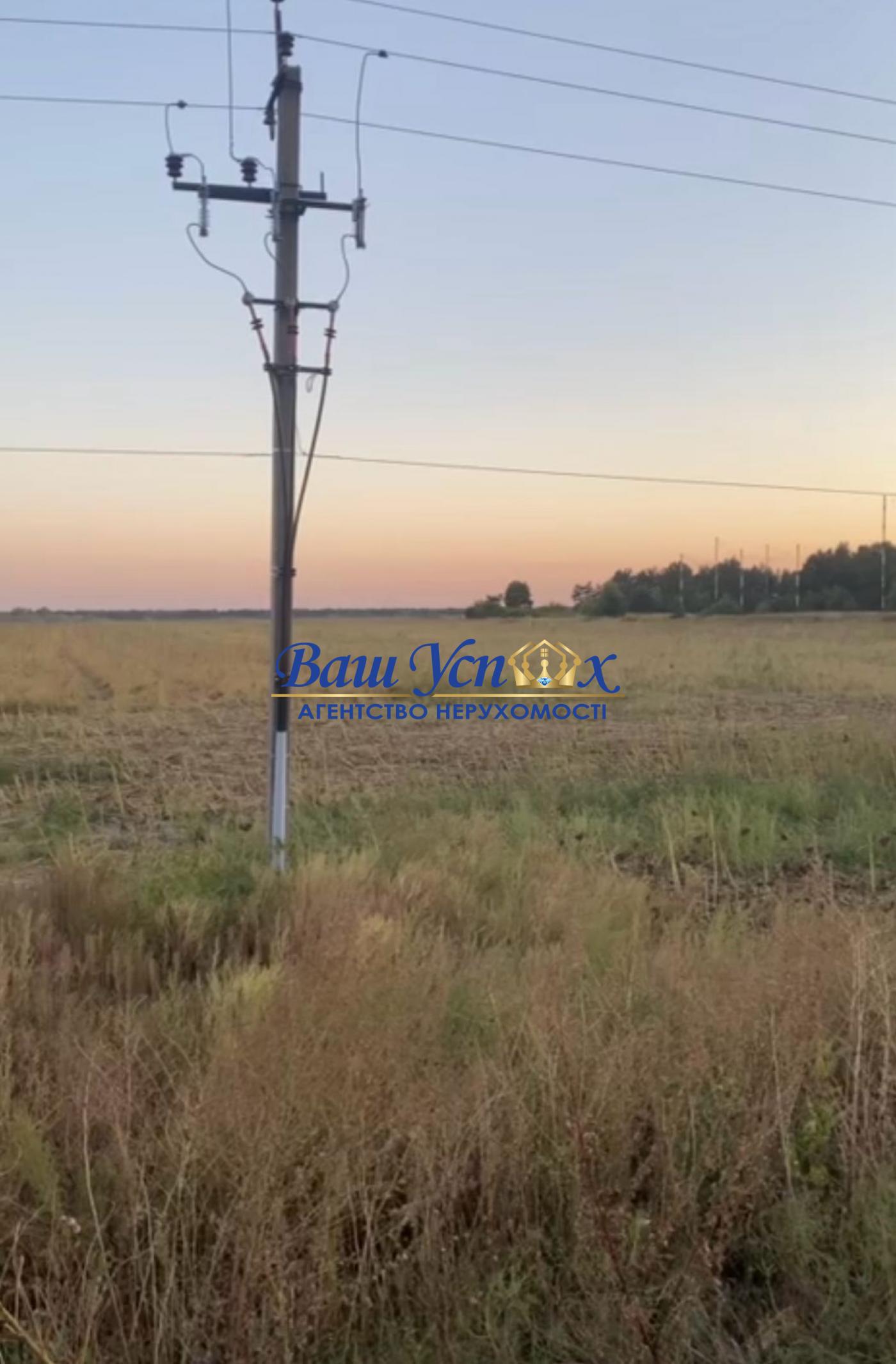 Продаж земля під інд. будівництво  под городок село Подгорці .