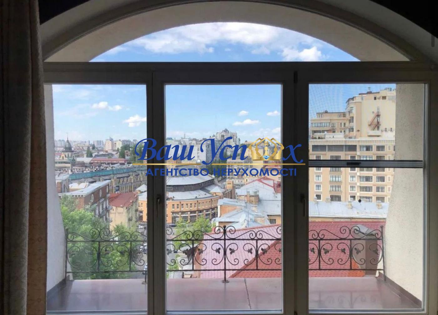 Оренда  4 ком в центре, вул. Крутой спуск 5 , Центр Киева.