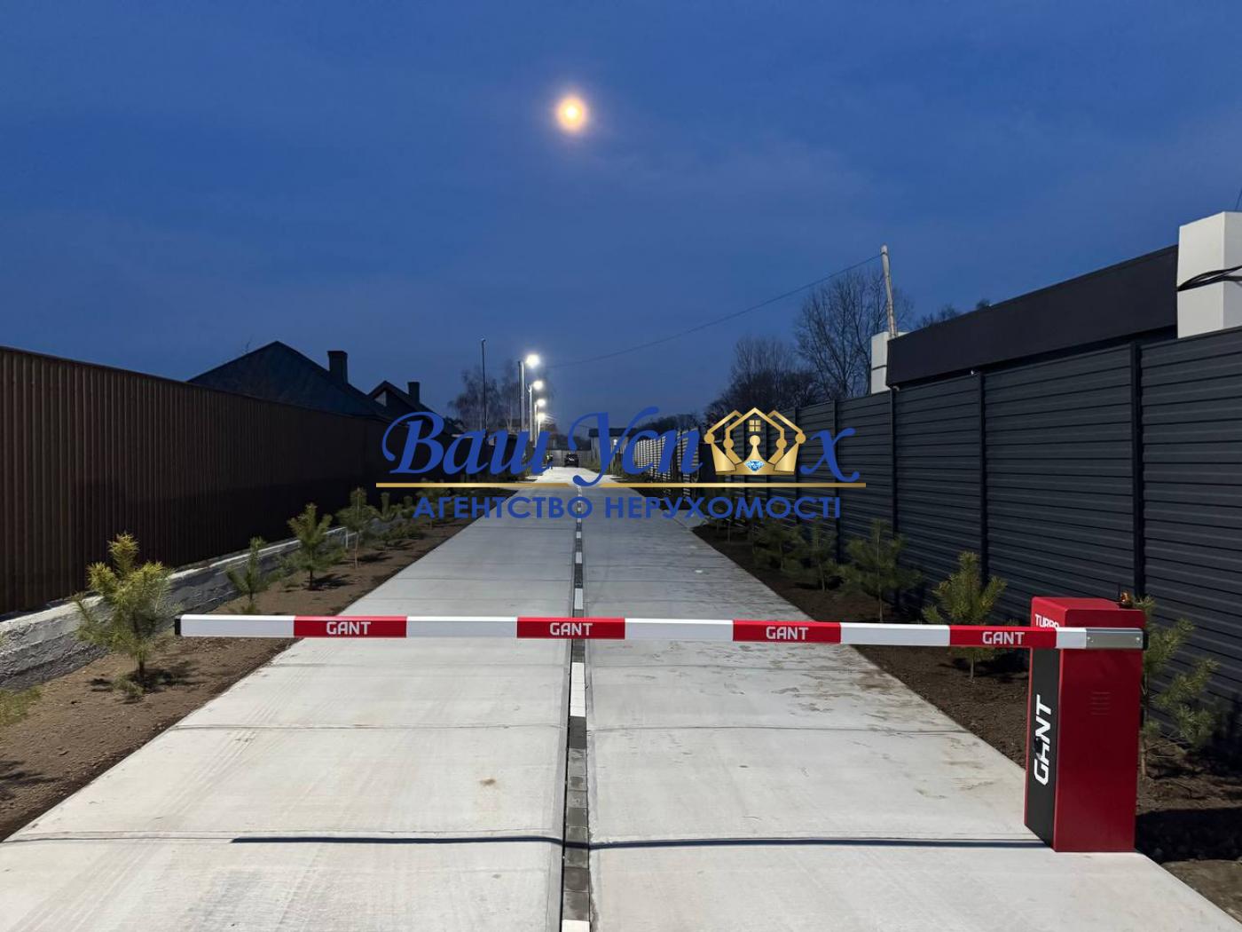 Продаж будинка  в житловому комплексі, село .Іванковичі