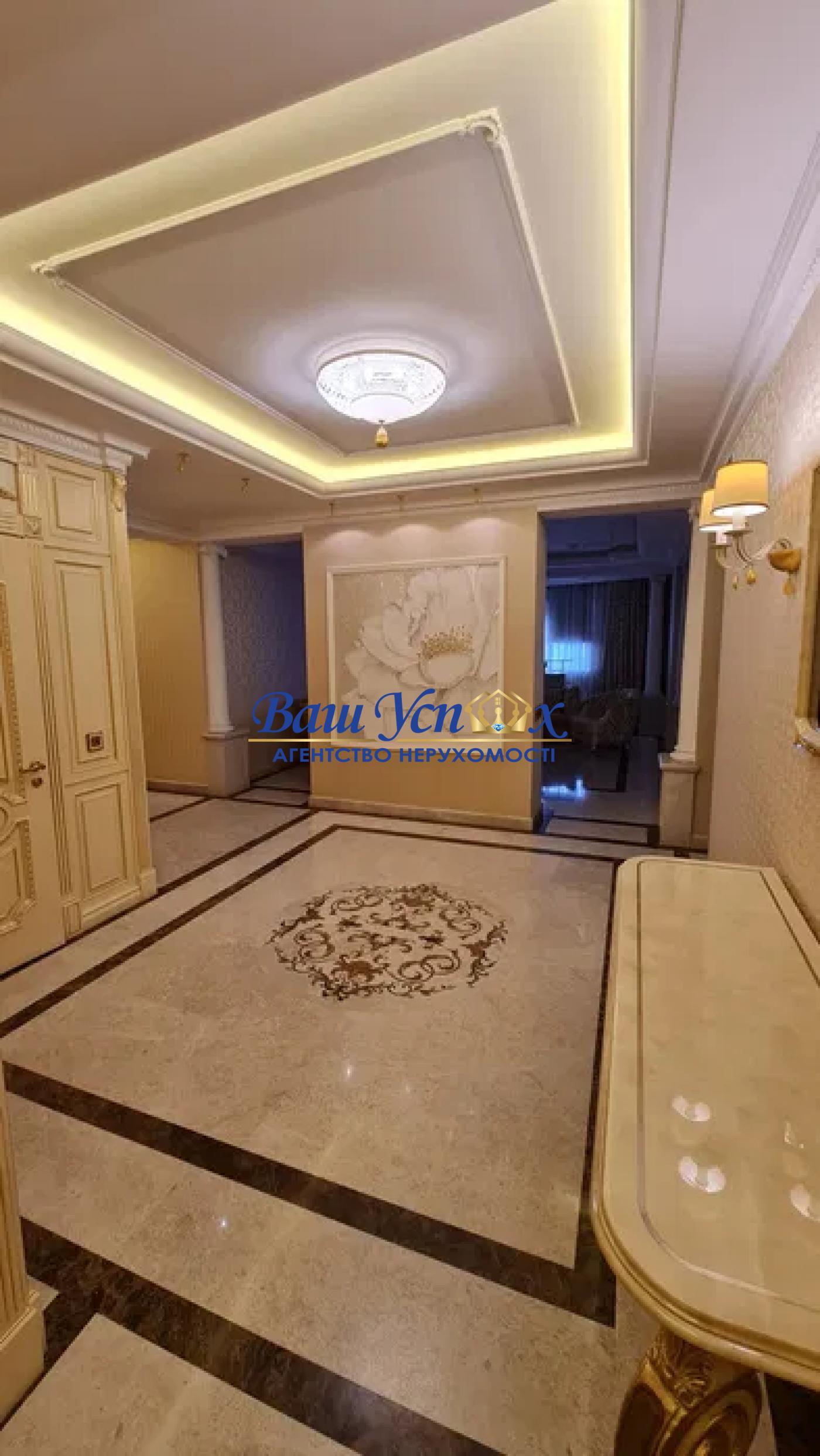 Продаж 3 ком  бул. Шевченко Тараса 27 б  , Центр, Киев. Бот сад