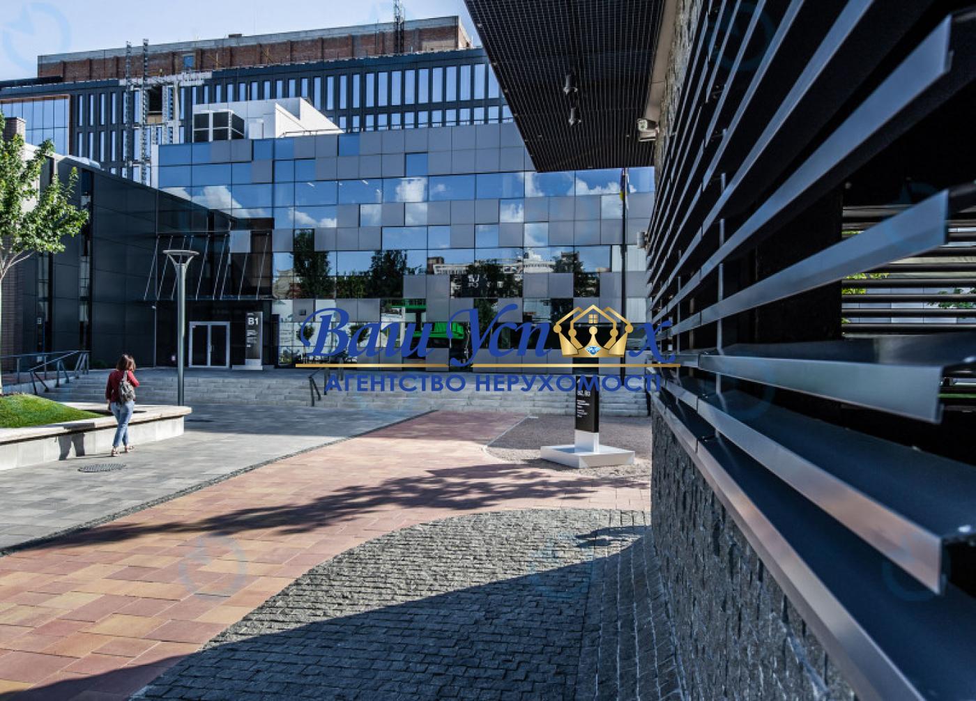 Продаж коммерческого помещения UNIT.City. вул Сім’ї Хохлових