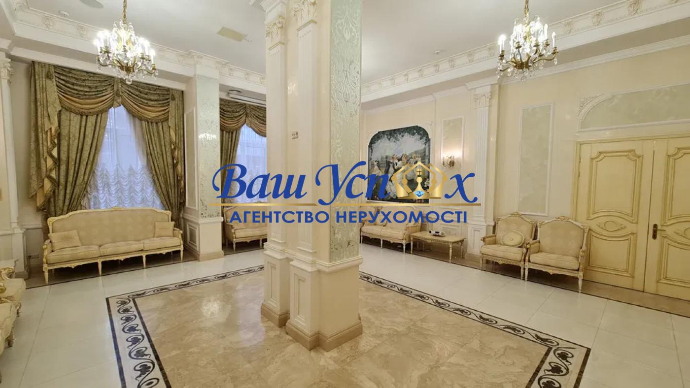 Продаж 3 ком  бул. Шевченко Тараса 27 б  , Центр, Киев. Бот сад