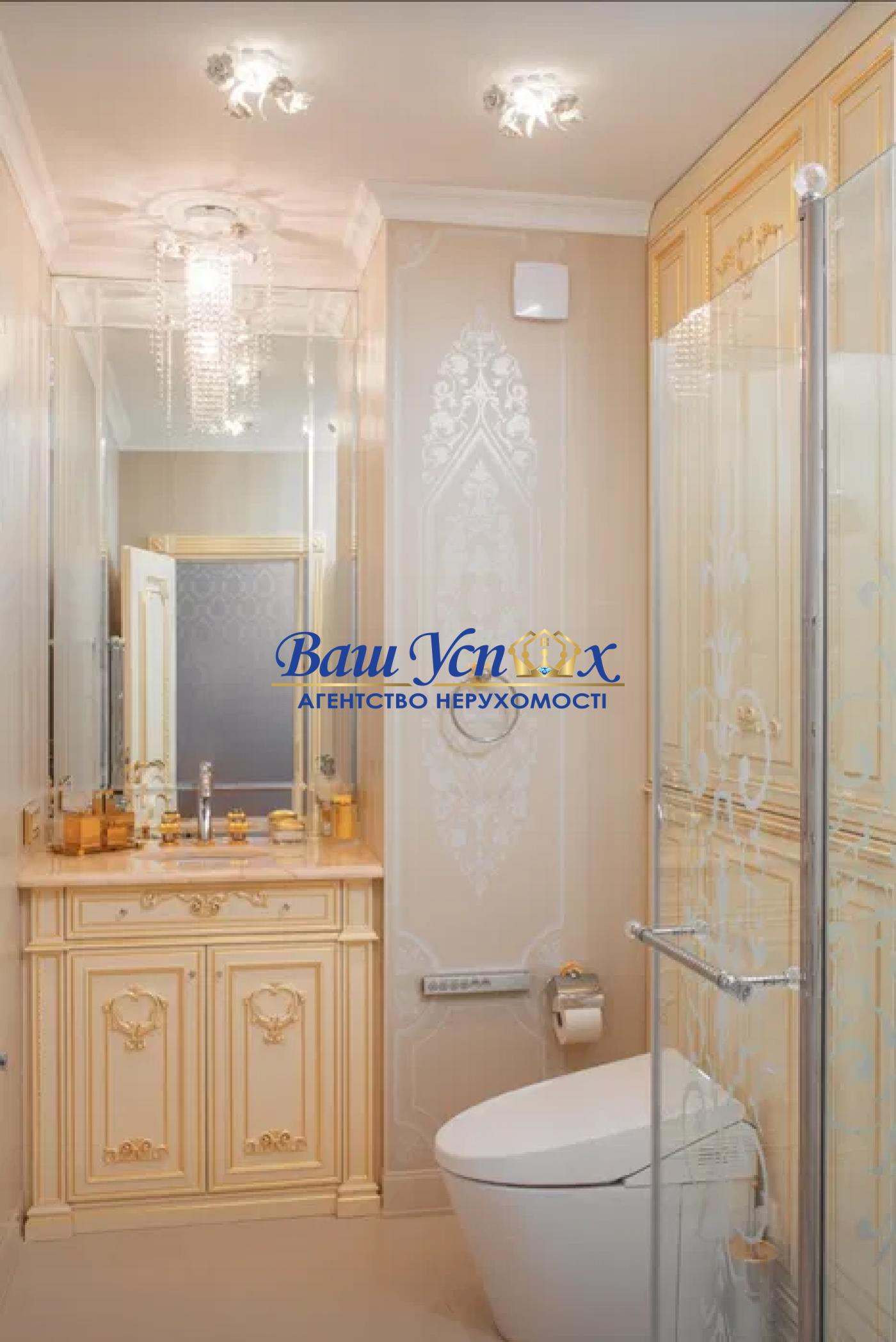 Продаж 3 ком  бул. Шевченко Тараса 27 б  , Центр, Киев. Бот сад