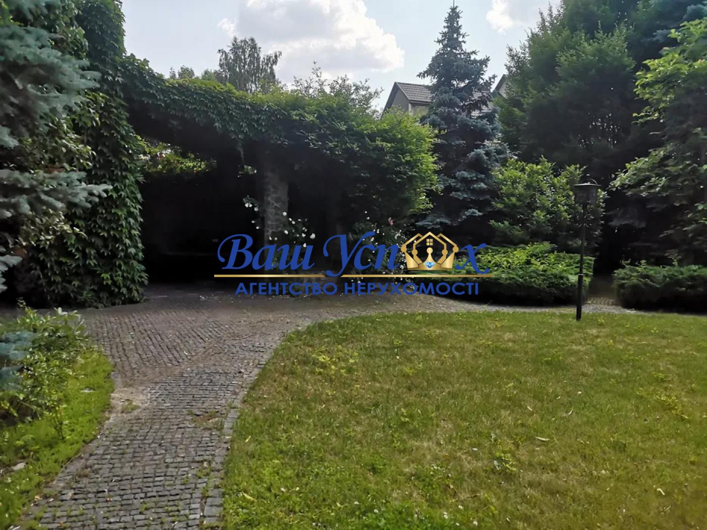 Оренда будинку з виходом на річку в КМ Золоті Ворота. Конча-Заспа.