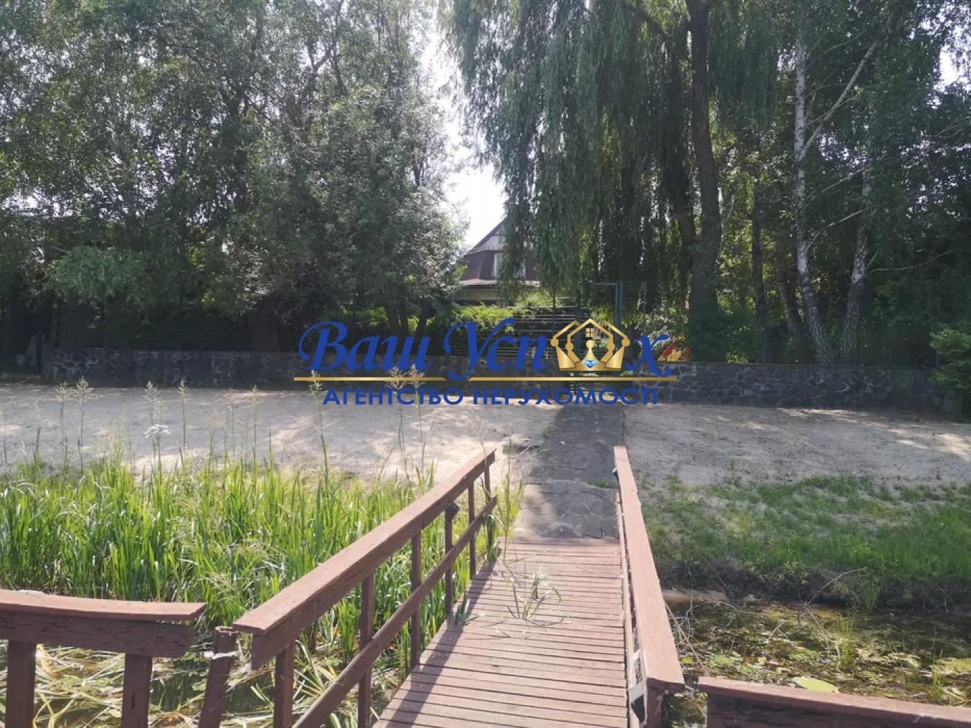 Оренда будинку з виходом на річку в КМ Золоті Ворота. Конча-Заспа.