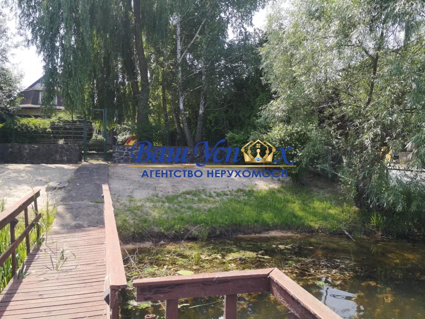 Оренда будинку з виходом на річку в КМ Золоті Ворота. Конча-Заспа.