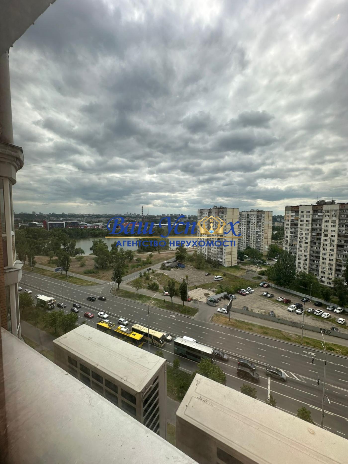 Продаж 4 кім  Оболонська Набережна вул. Володимира Івасюка 4,