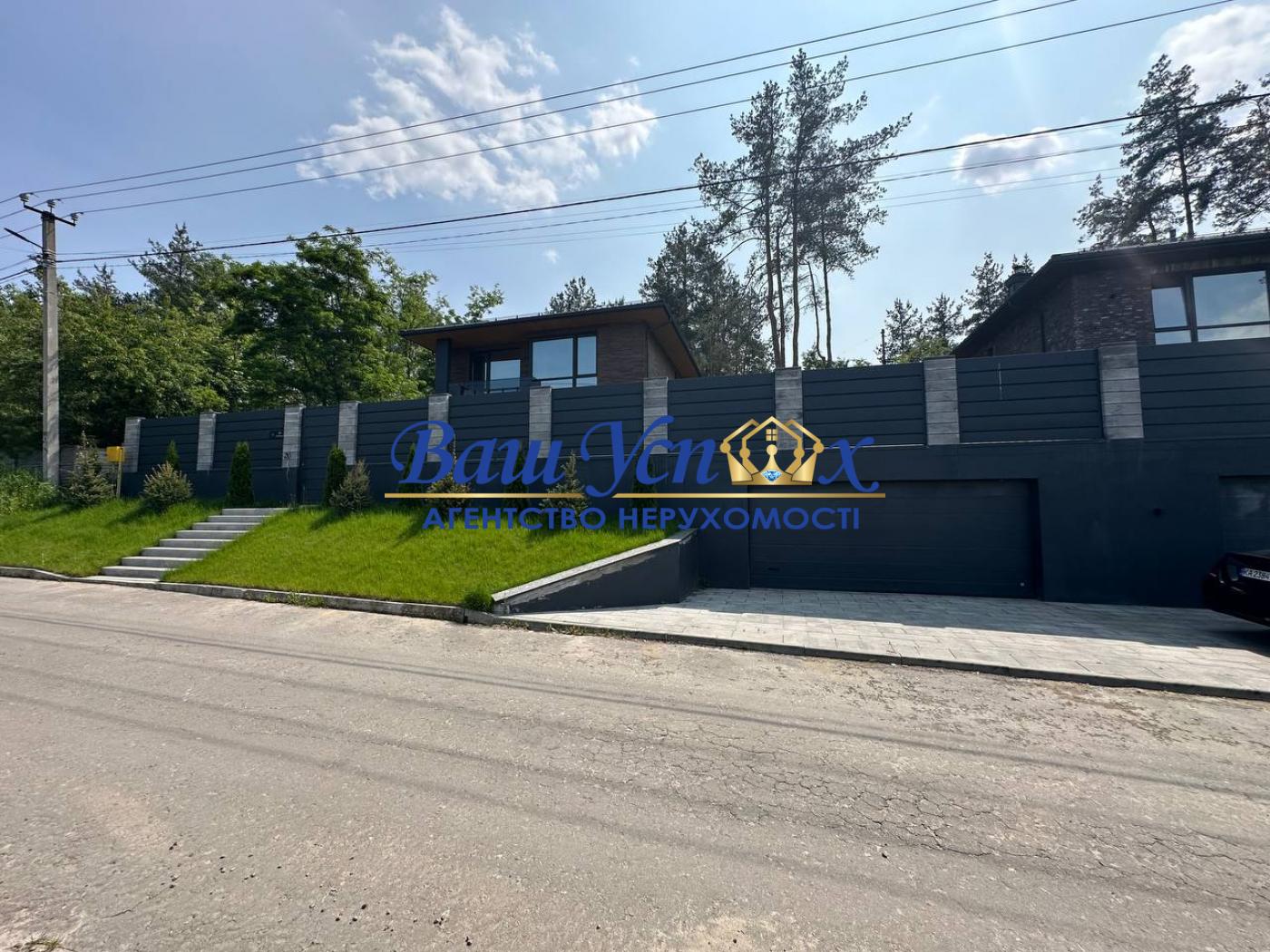 Продаж будинка з ремонтом село Вита-почтовая. Бомбосховища