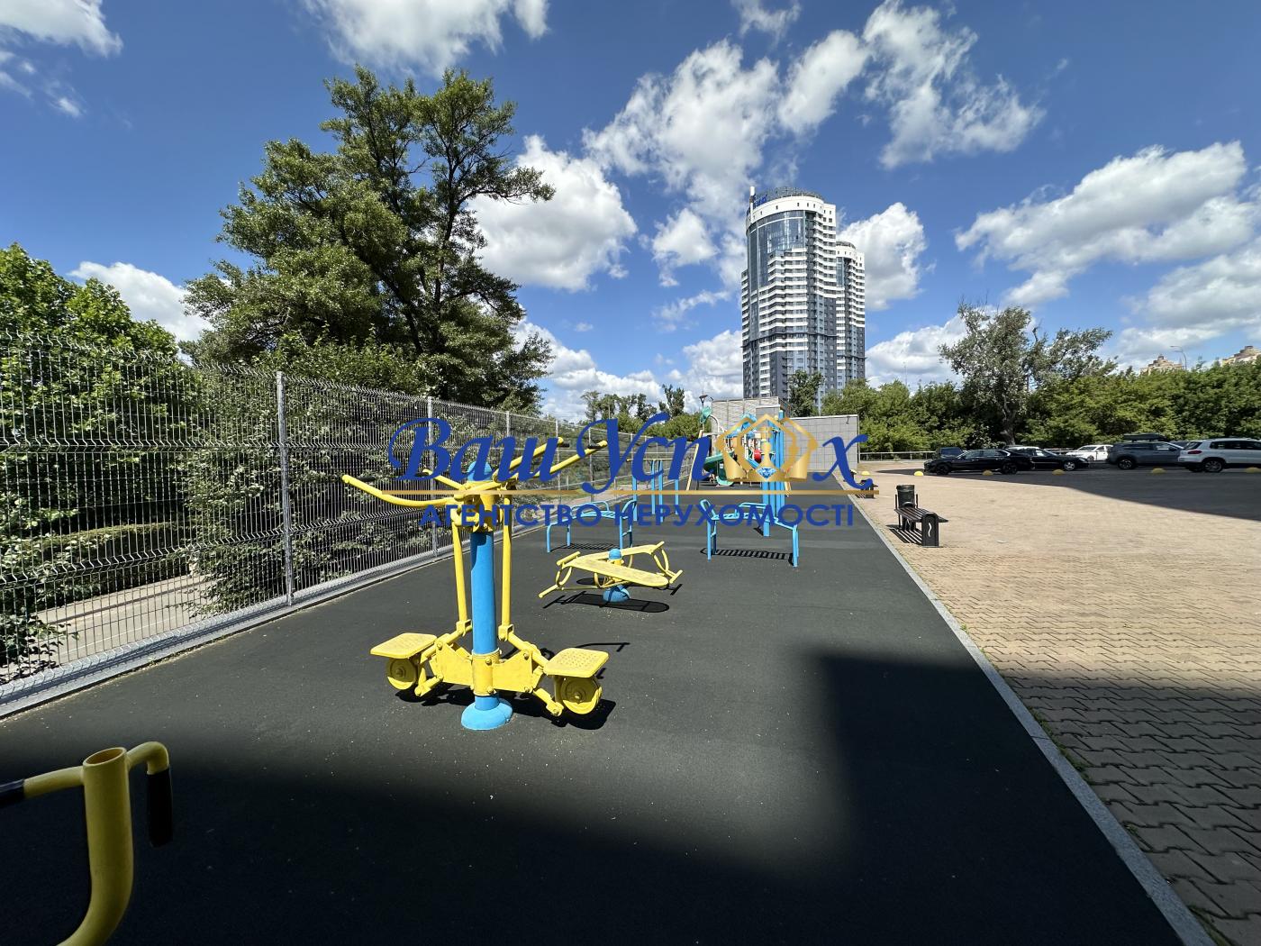 Продажа квартиры с видом на Днепр. ЖК Riviera Riverside