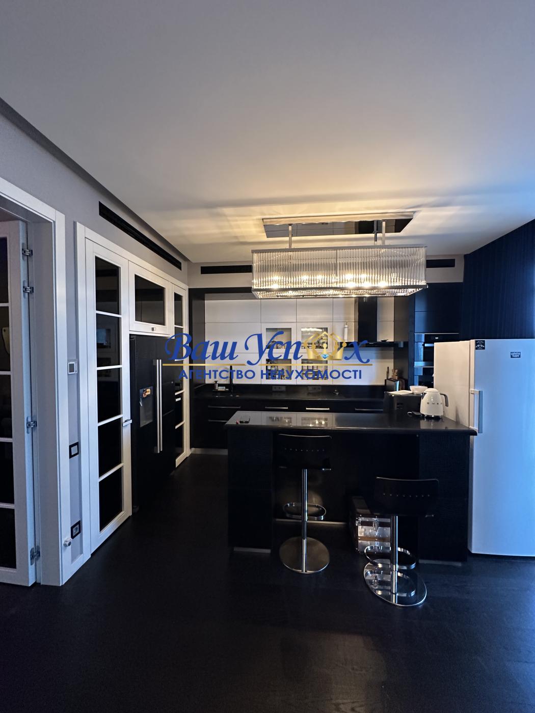 Продажа квартиры с видом на Днепр. ЖК Riviera Riverside
