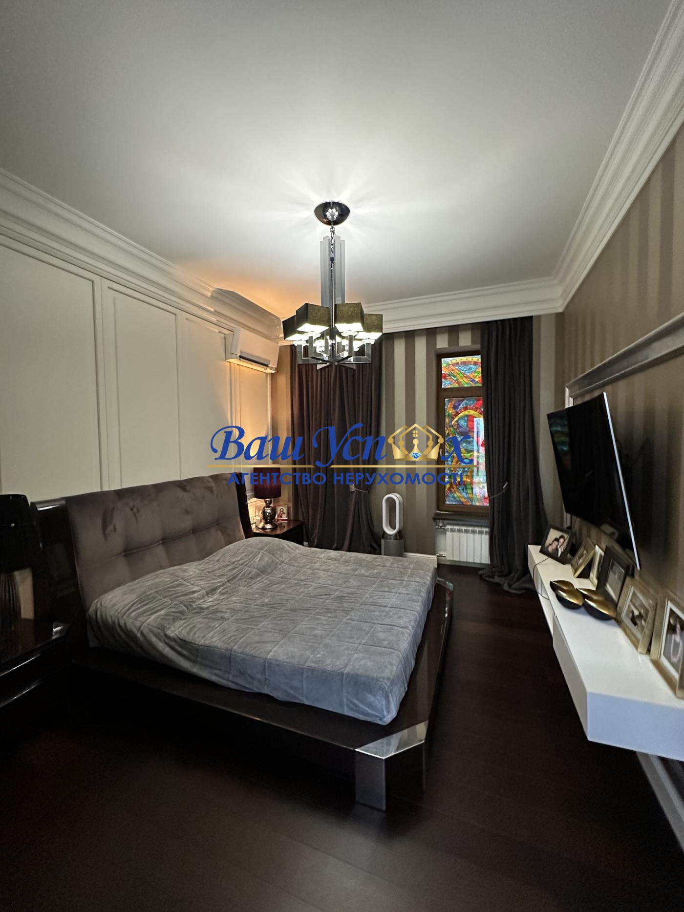 Продажа 5 ком квартиры в центре Киева.  Олимпийский стадион