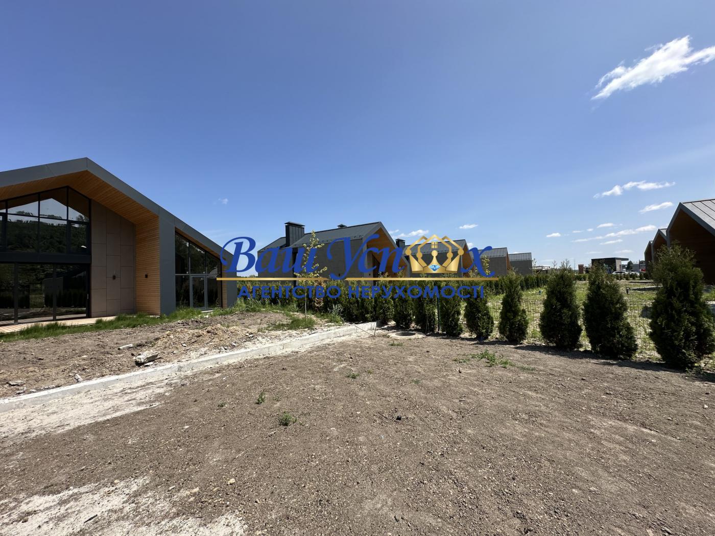Продажа одноэтажного дома в городке село Романков .Озеро.