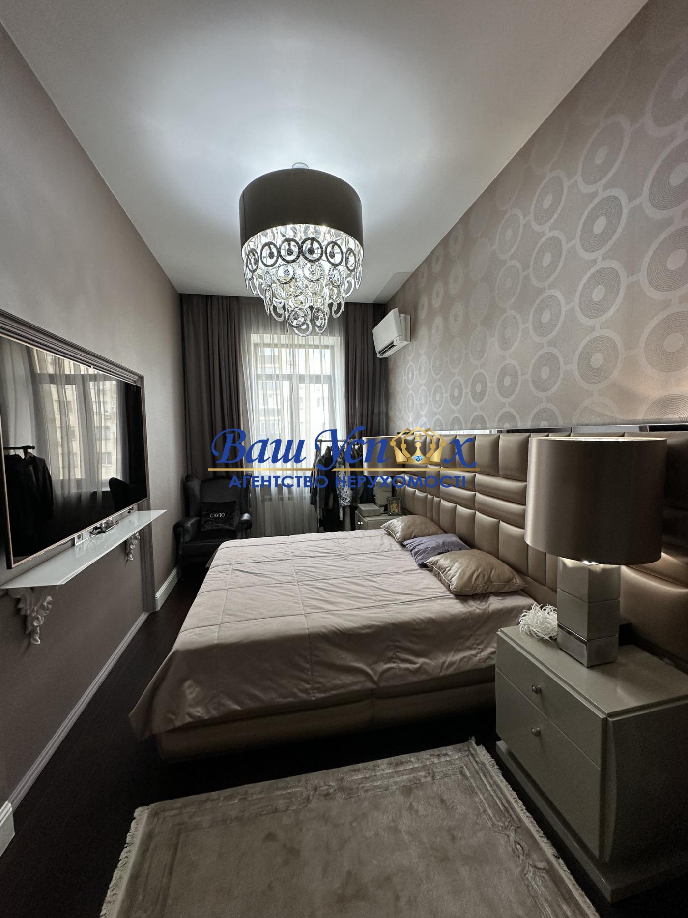 Продажа 5 ком квартиры в центре Киева.  Олимпийский стадион