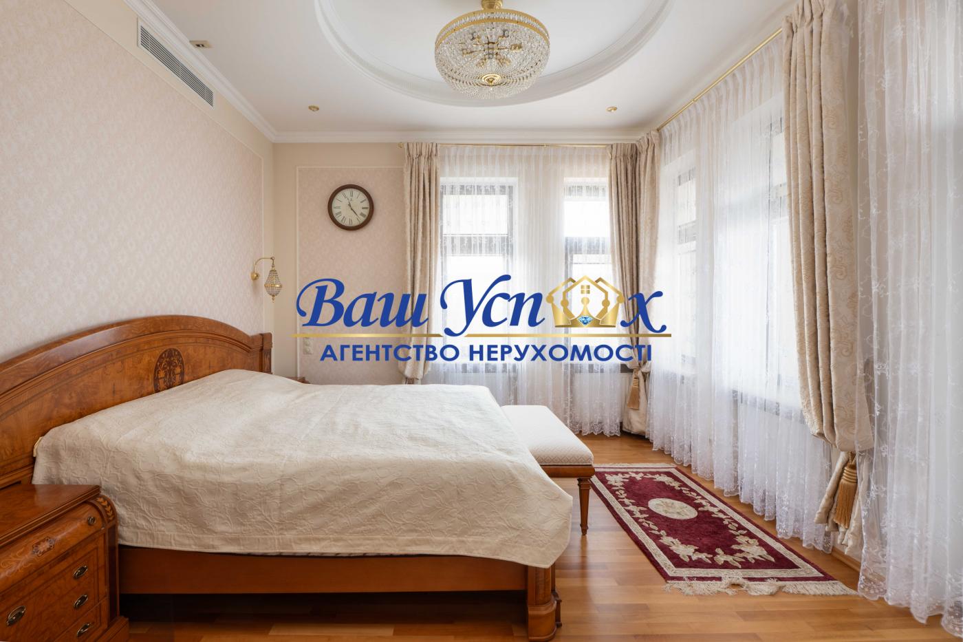 Продаж будинка  ул. Карьерная,  село Вишенки. КГ ЗОЛОЧЕ