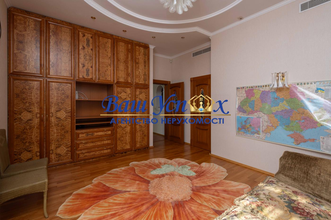 Продаж будинка  ул. Карьерная,  село Вишенки. КГ ЗОЛОЧЕ
